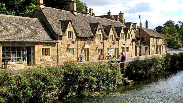 The Off-Market Advantage: Why the Best Cotswold Homes Never Appear Online