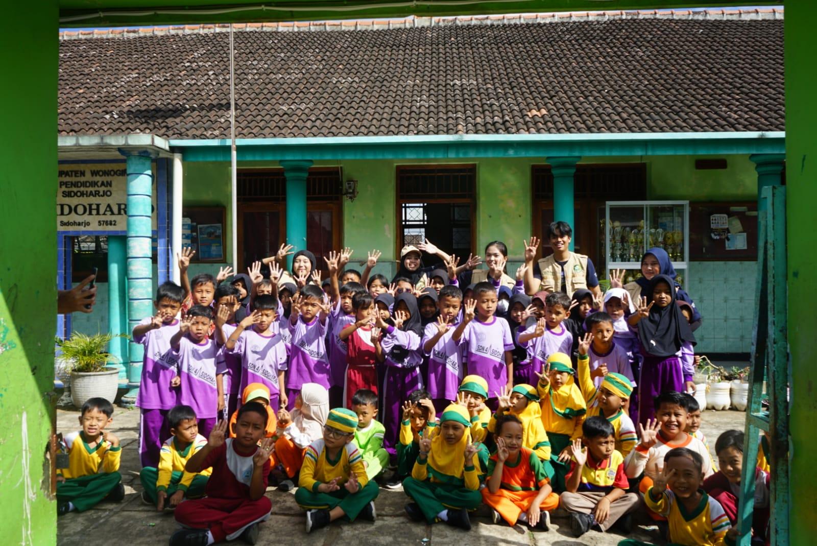 Belajar Sambil Berkarya, Tim KKN-T IPB Ajak Siswa Sidoharjo Kenali Karakter, Lingkungan, dan Cita-Cita