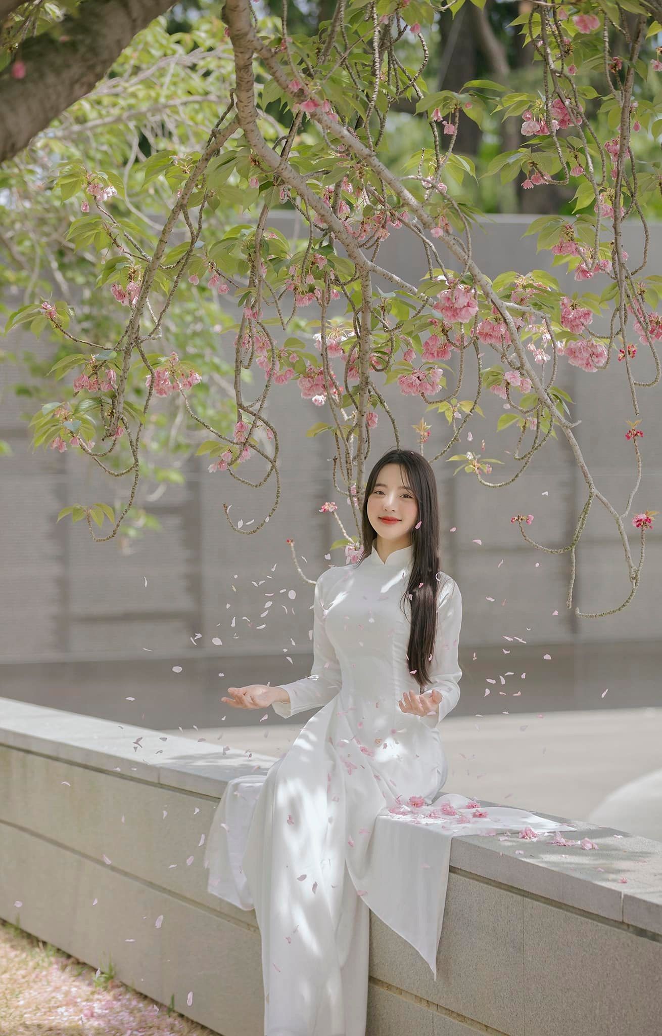 Nữ sinh mặc áo dài cực xinh