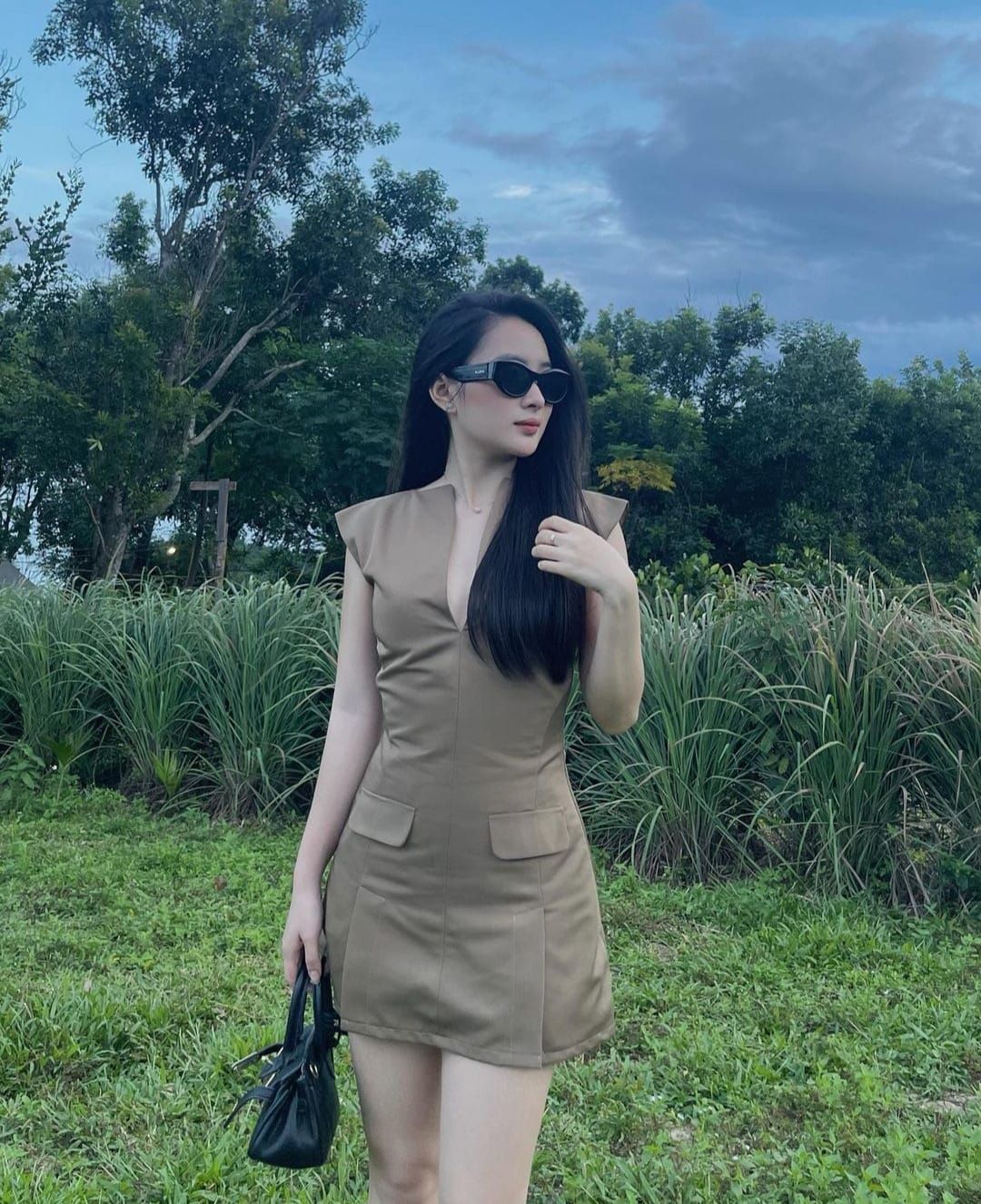Cùng ngắm girl xinh Diệp Tố Oanh qua những bức ảnh đời thường quyến rũ và hấp dẫn