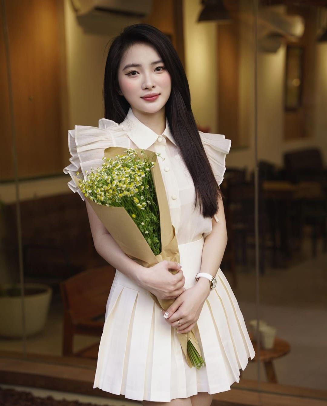 Cùng ngắm girl xinh Diệp Tố Oanh qua những bức ảnh đời thường quyến rũ và hấp dẫn