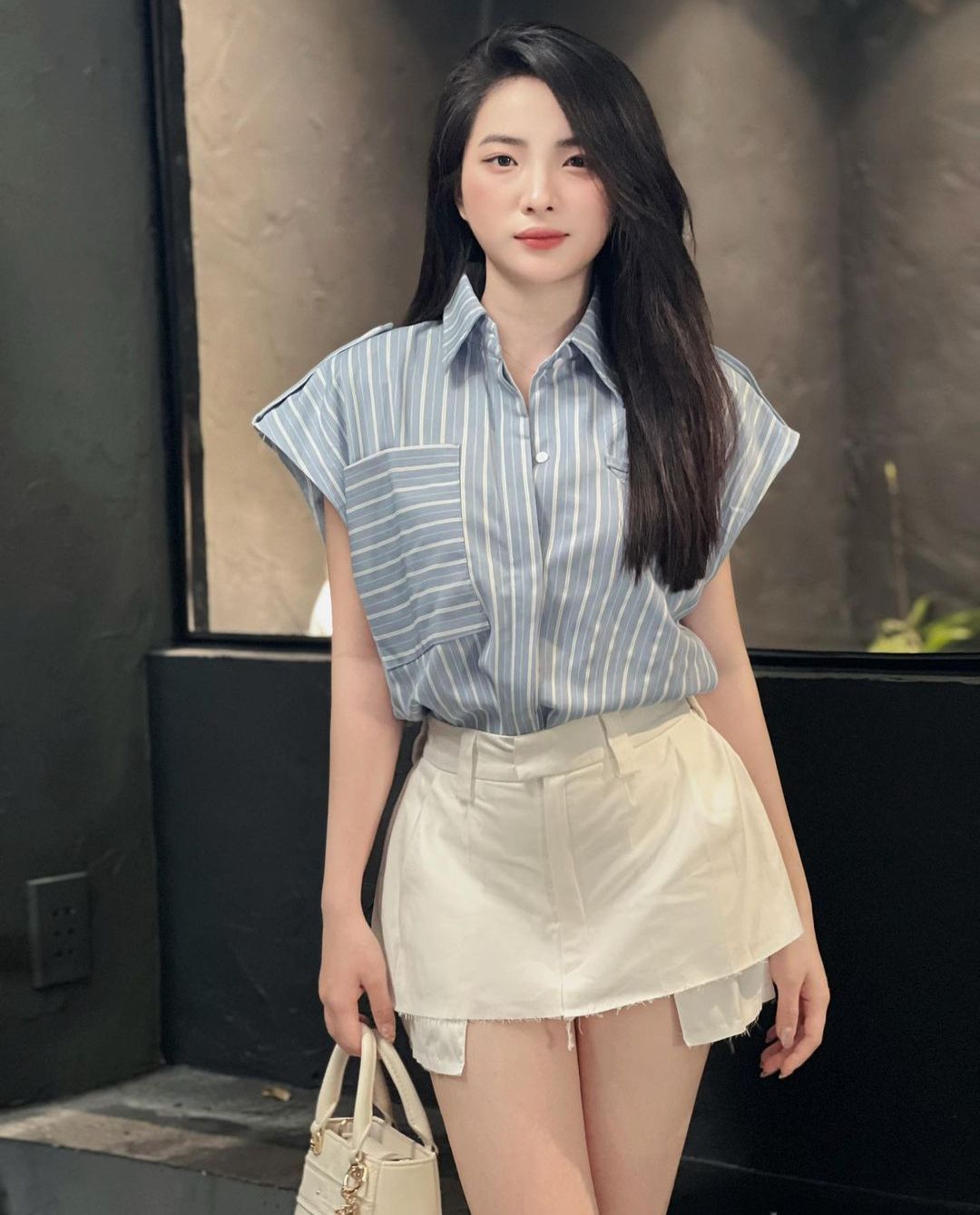 Cùng ngắm girl xinh Diệp Tố Oanh qua những bức ảnh đời thường quyến rũ và hấp dẫn