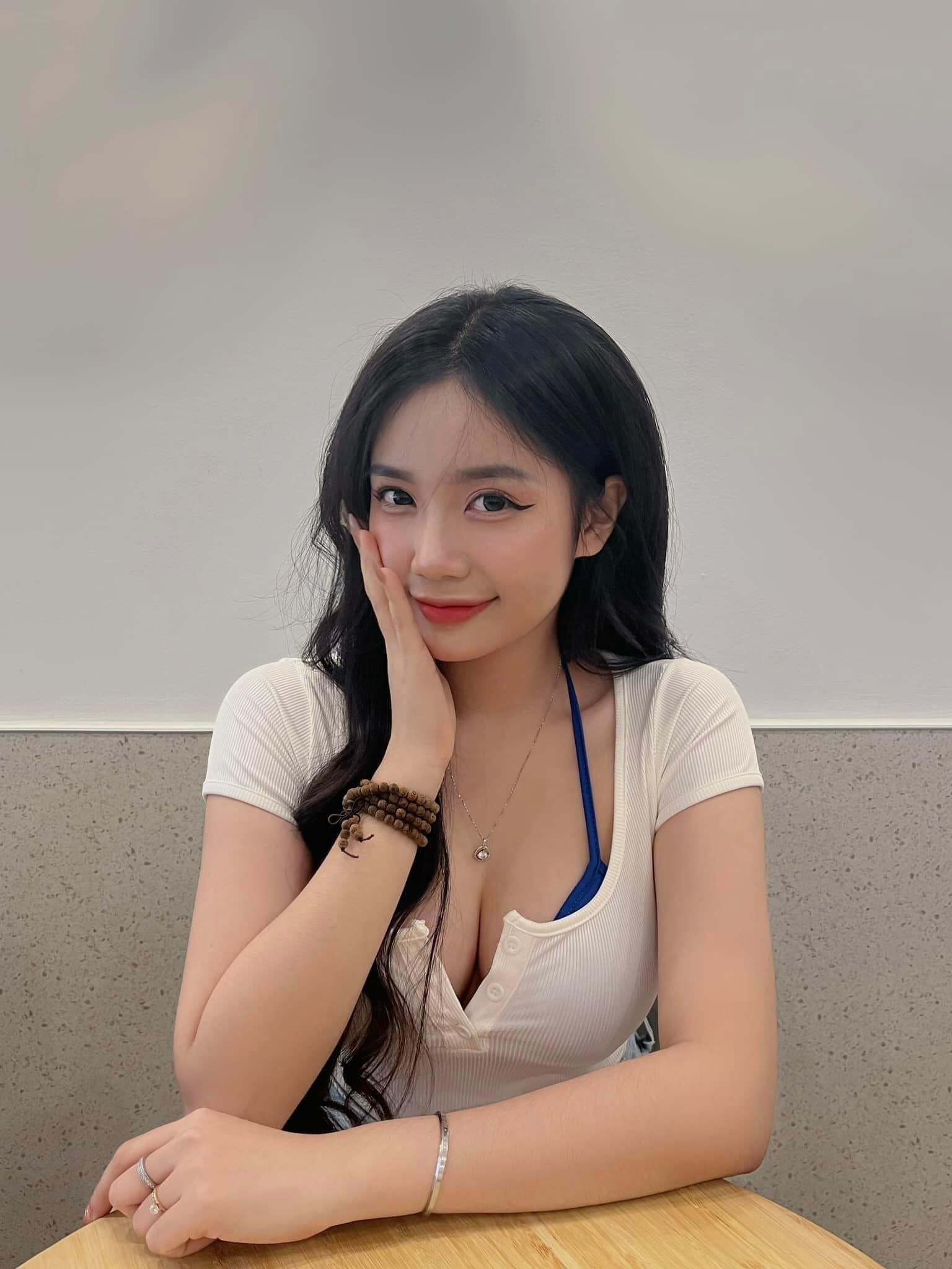 Tổng hợp những hình ảnh girl xinh Việt Nam khoe vòng 1 gợi cảm nhất P.1
