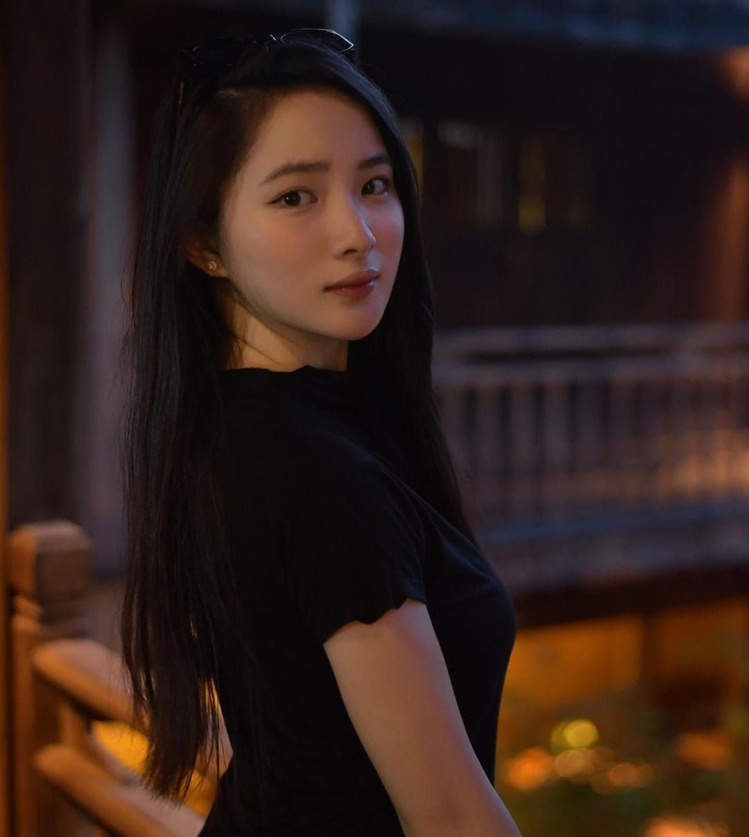 Cùng ngắm girl xinh Diệp Tố Oanh qua những bức ảnh đời thường quyến rũ và hấp dẫn