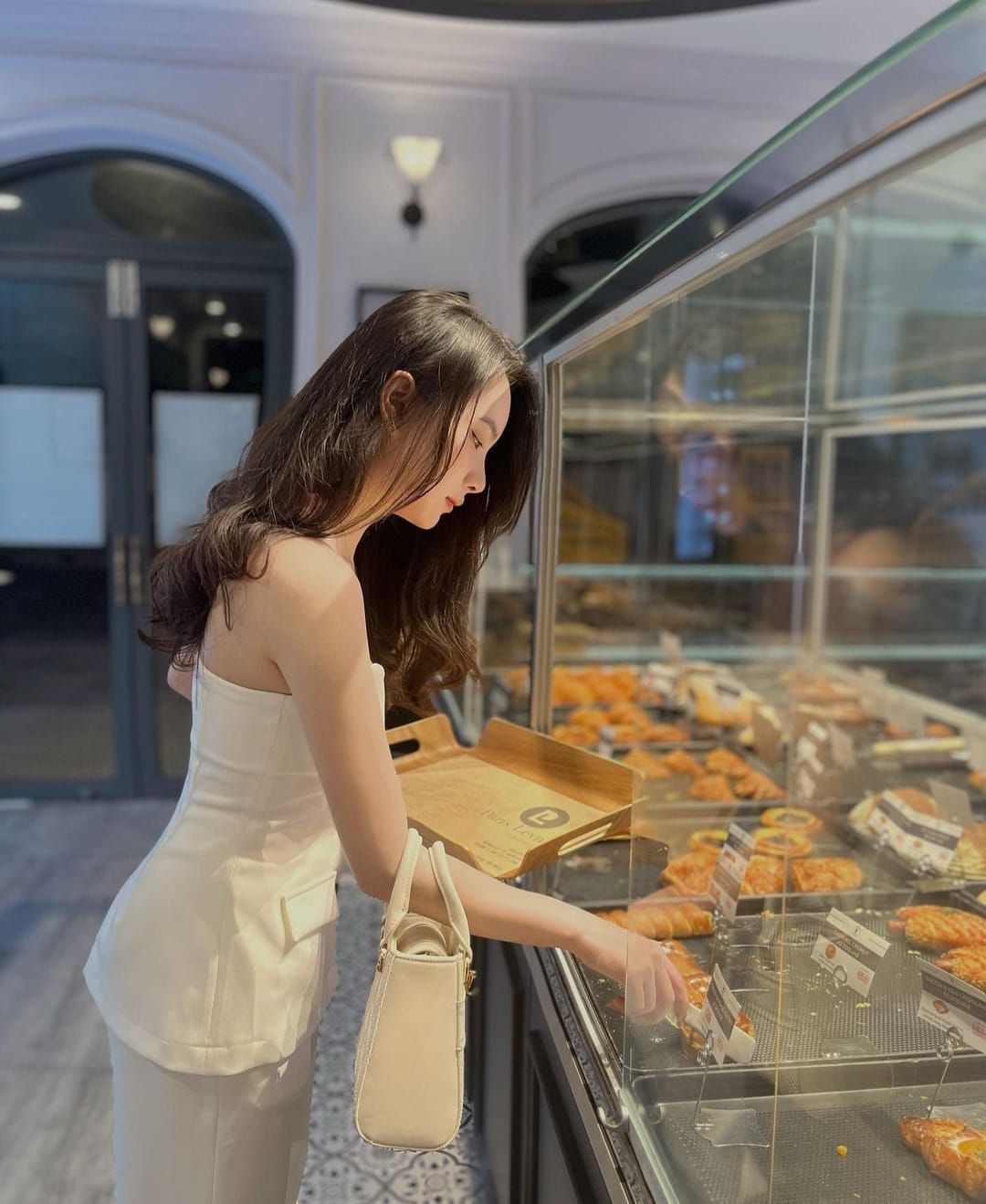 Cùng ngắm girl xinh Diệp Tố Oanh qua những bức ảnh đời thường quyến rũ và hấp dẫn
