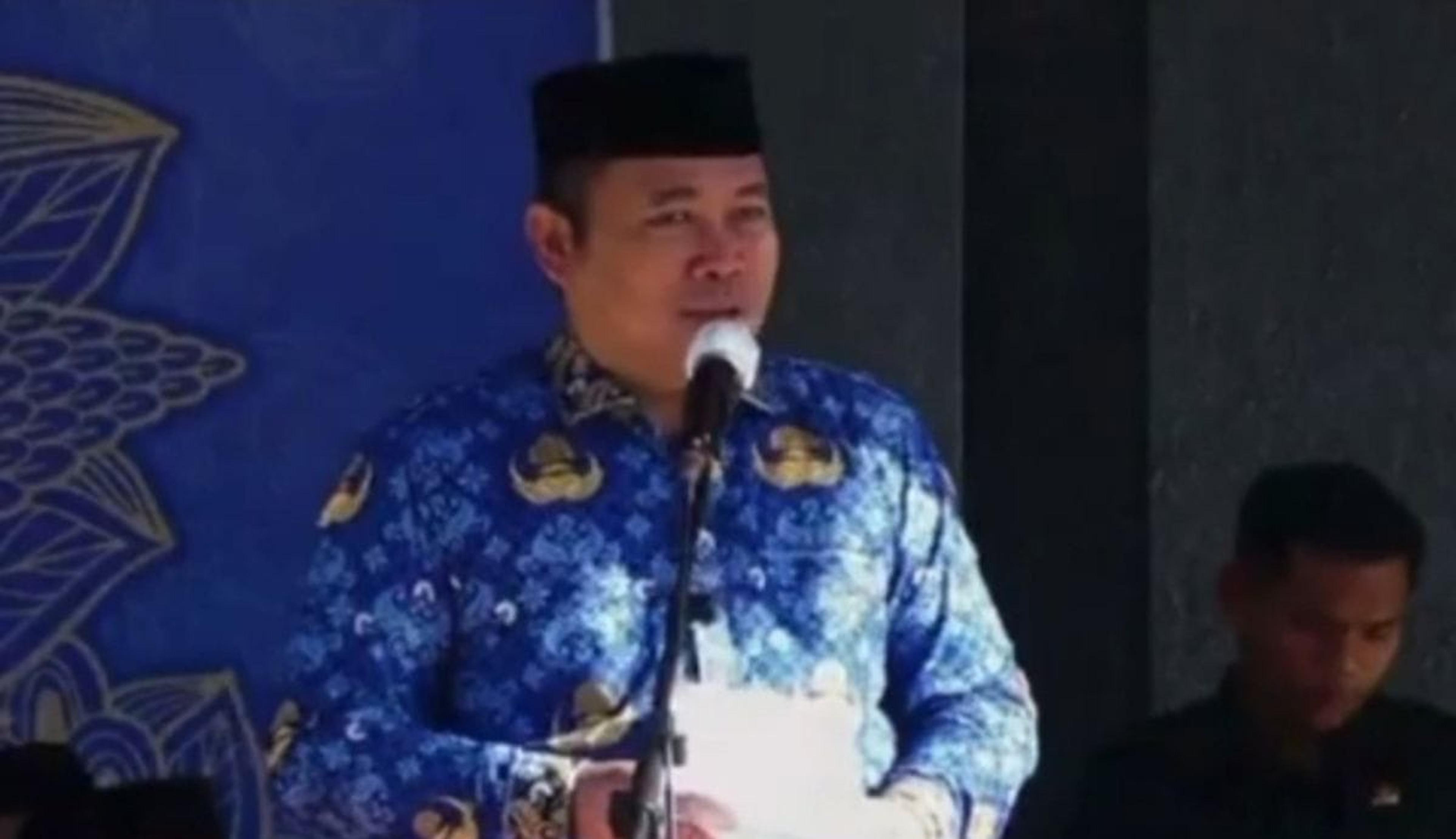 Penjabat Gubernur Gorontalo Roboh Saat Pimpin Apel