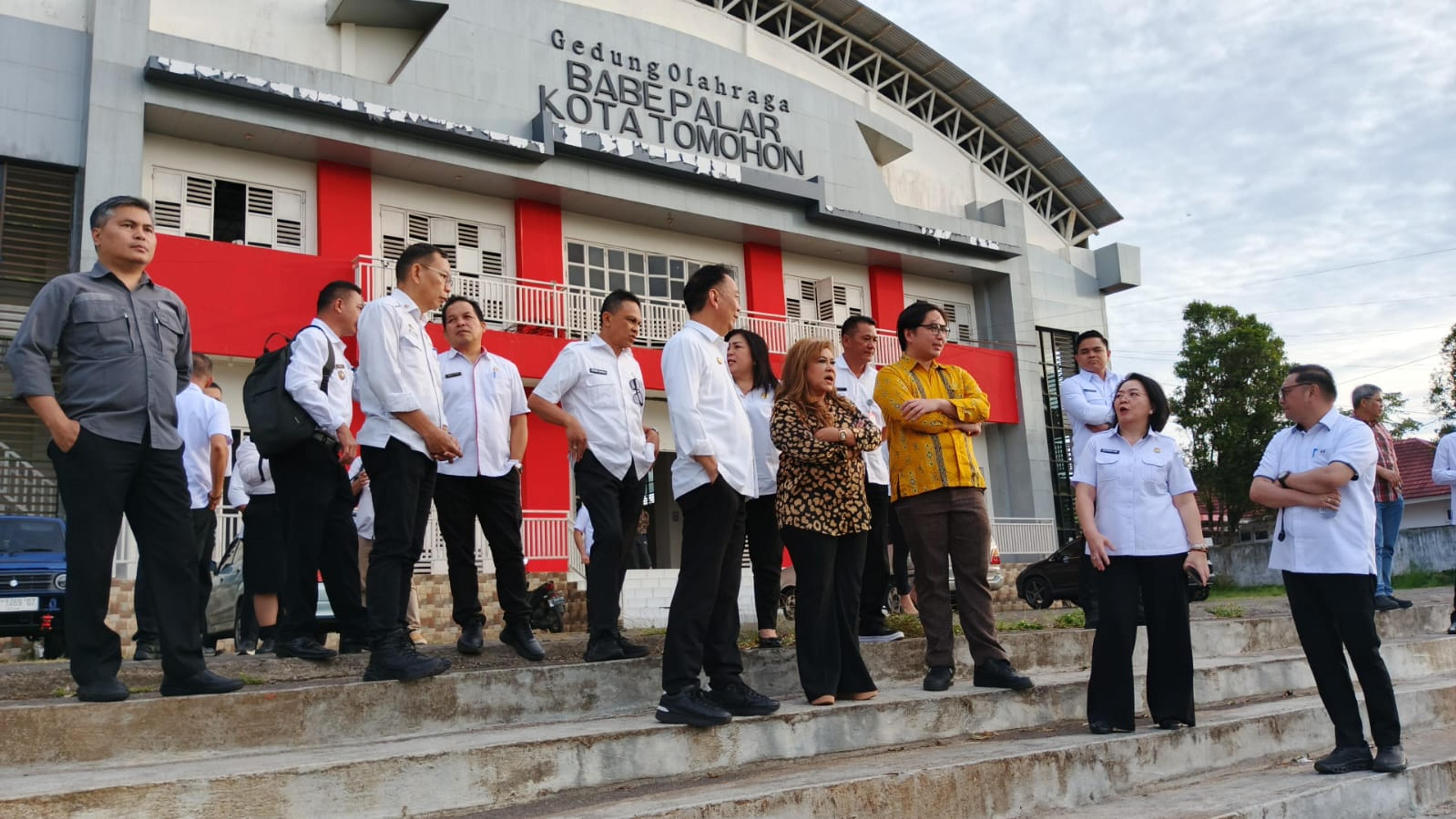 Pastikan Kesiapan Lokasi Kegiatan TIFF, Wali Kota dan Ketua Panitia Kunjungi Stadion Babe Palar