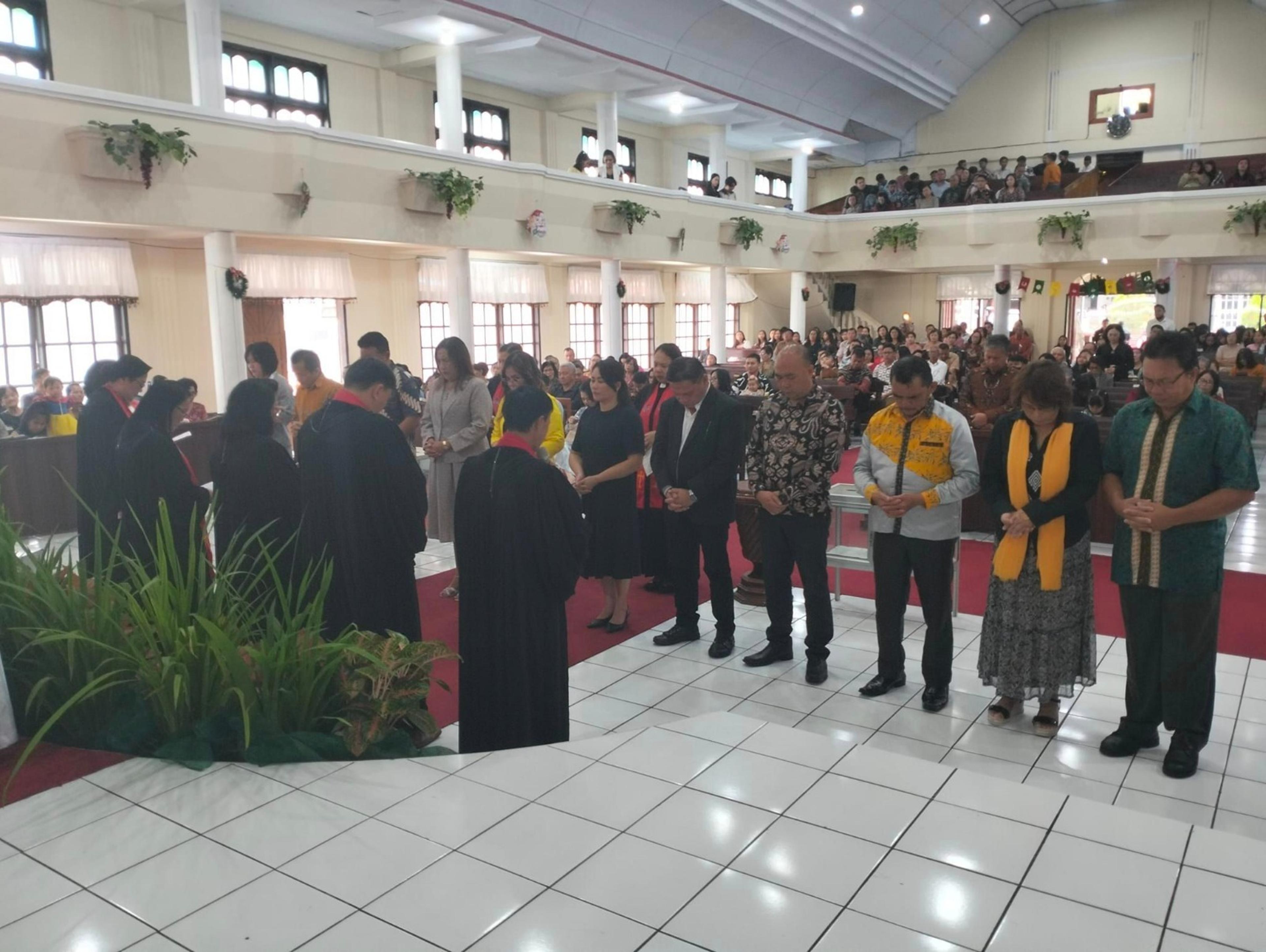 15 Caleg Domisili Wilayah GMIM Tomohon Dua Ikut Ibadah Pengutusan