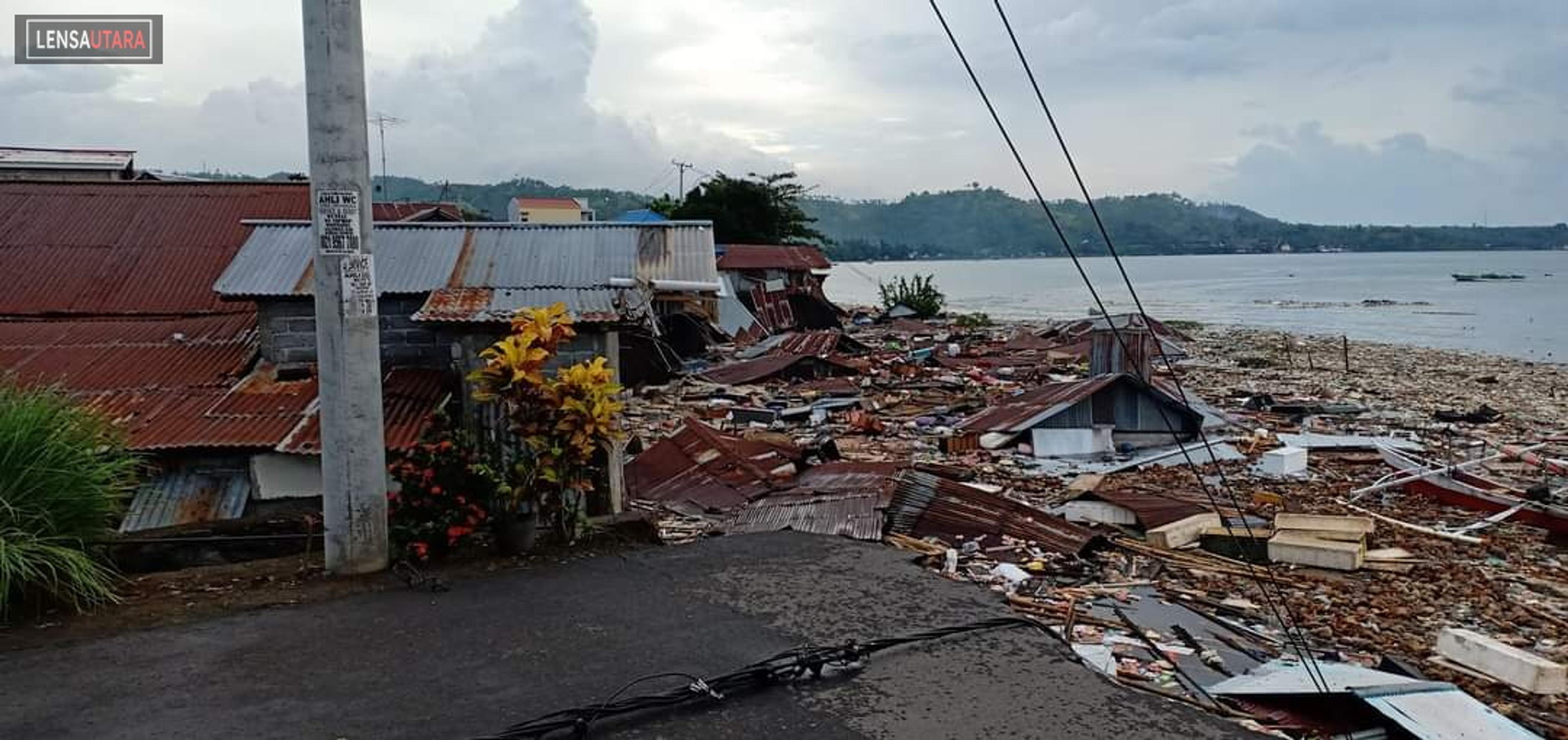 Jembatan Ranowangko dan Sebagian Kawasan Wisata I’am Amurang Ambruk