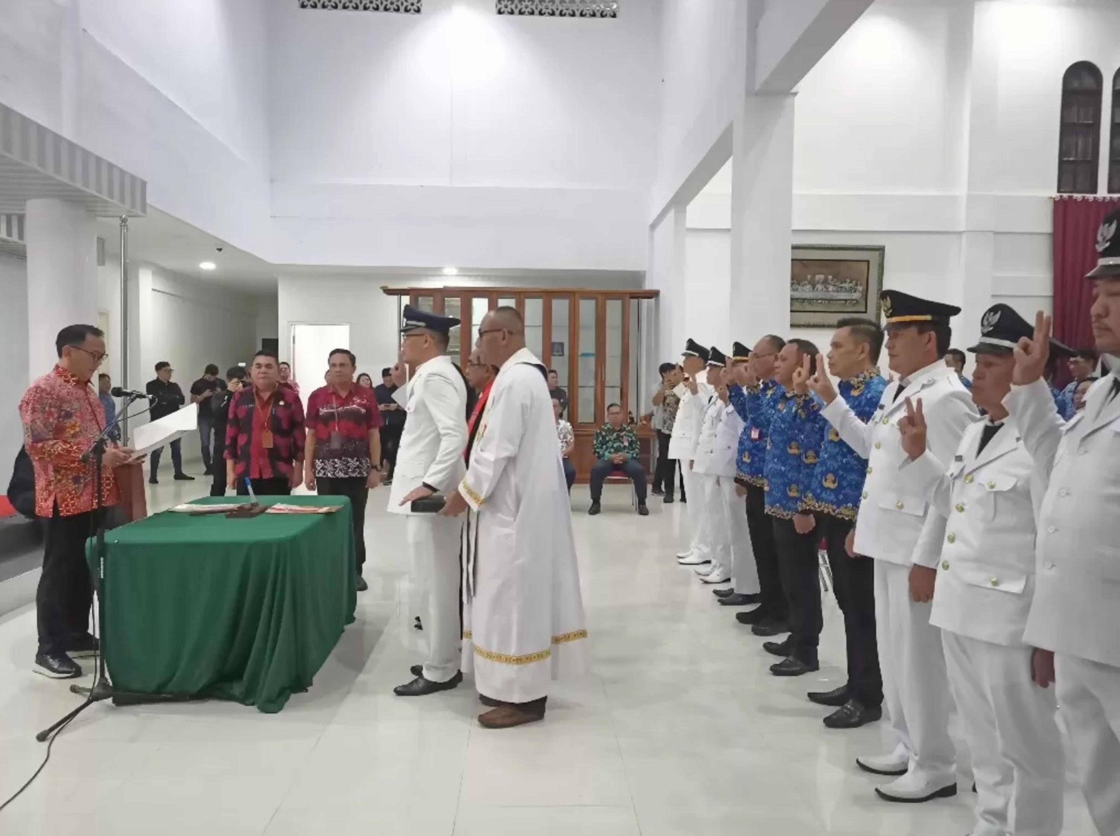 Walikota Tomohon Rolling 80 Pejabat Mulai Eselon II Hingga IV, Ini Daftar Namanya