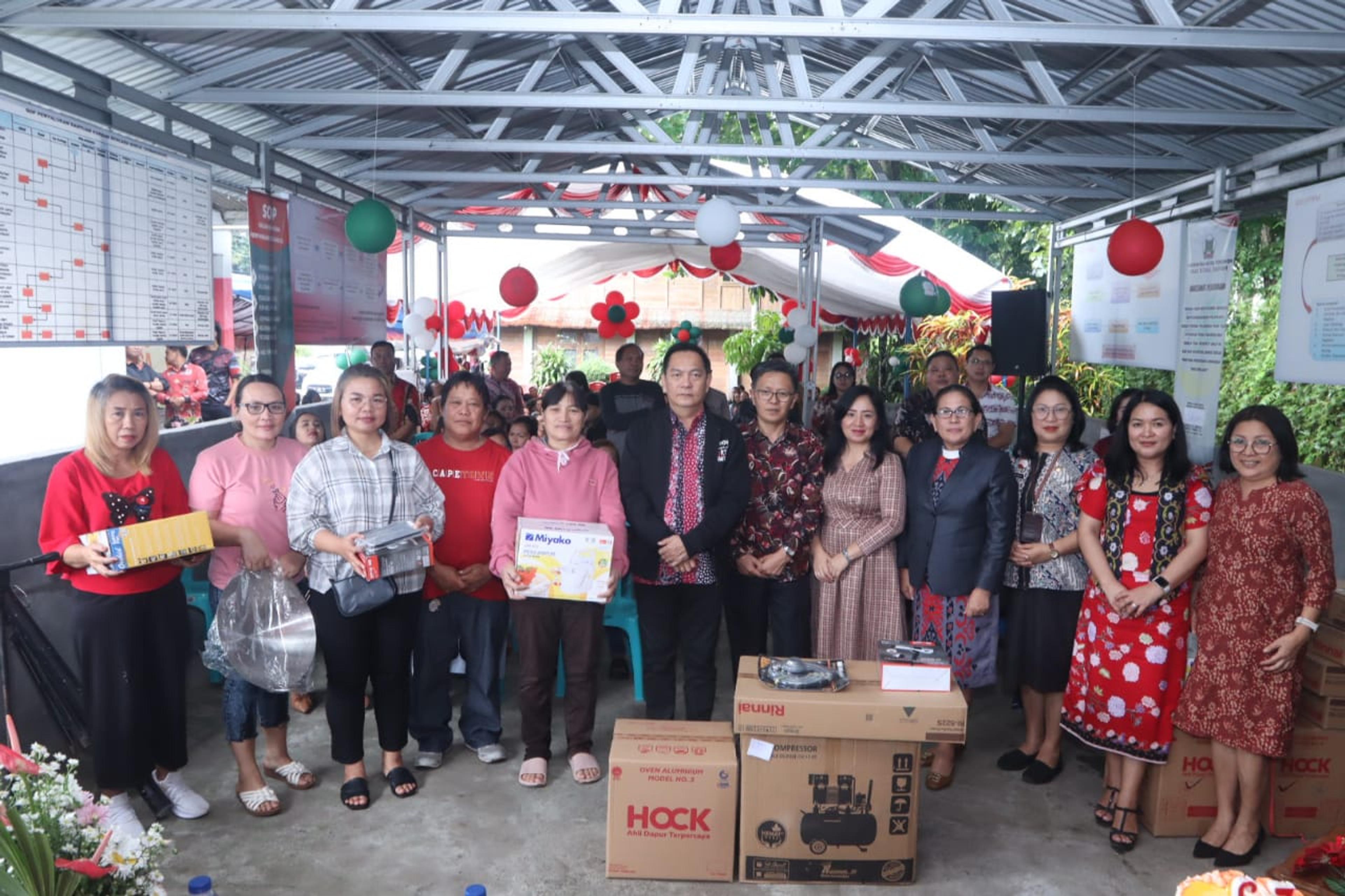 108 Keluarga Terima Bansos Usaha Ekonomi Produktif dan Rumah Sejahtera Terpadu