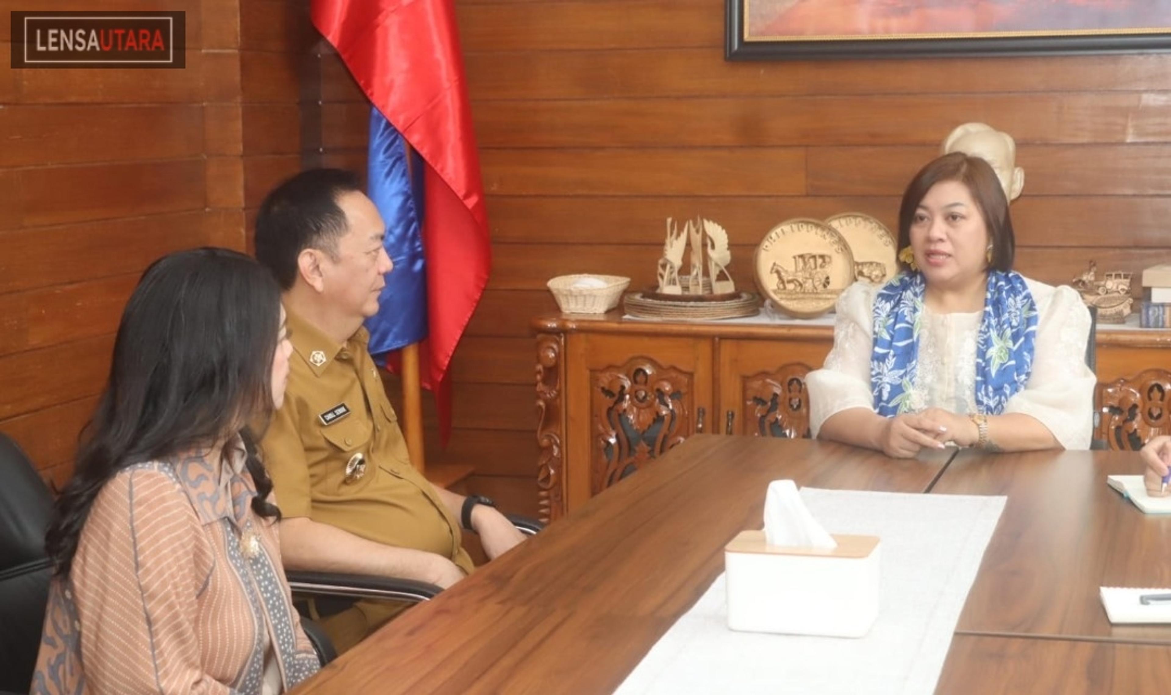 Jajaki Kerja Sama Bidang Pariwisata, Walikota Tomohon Kunjungi Konjen Filipina