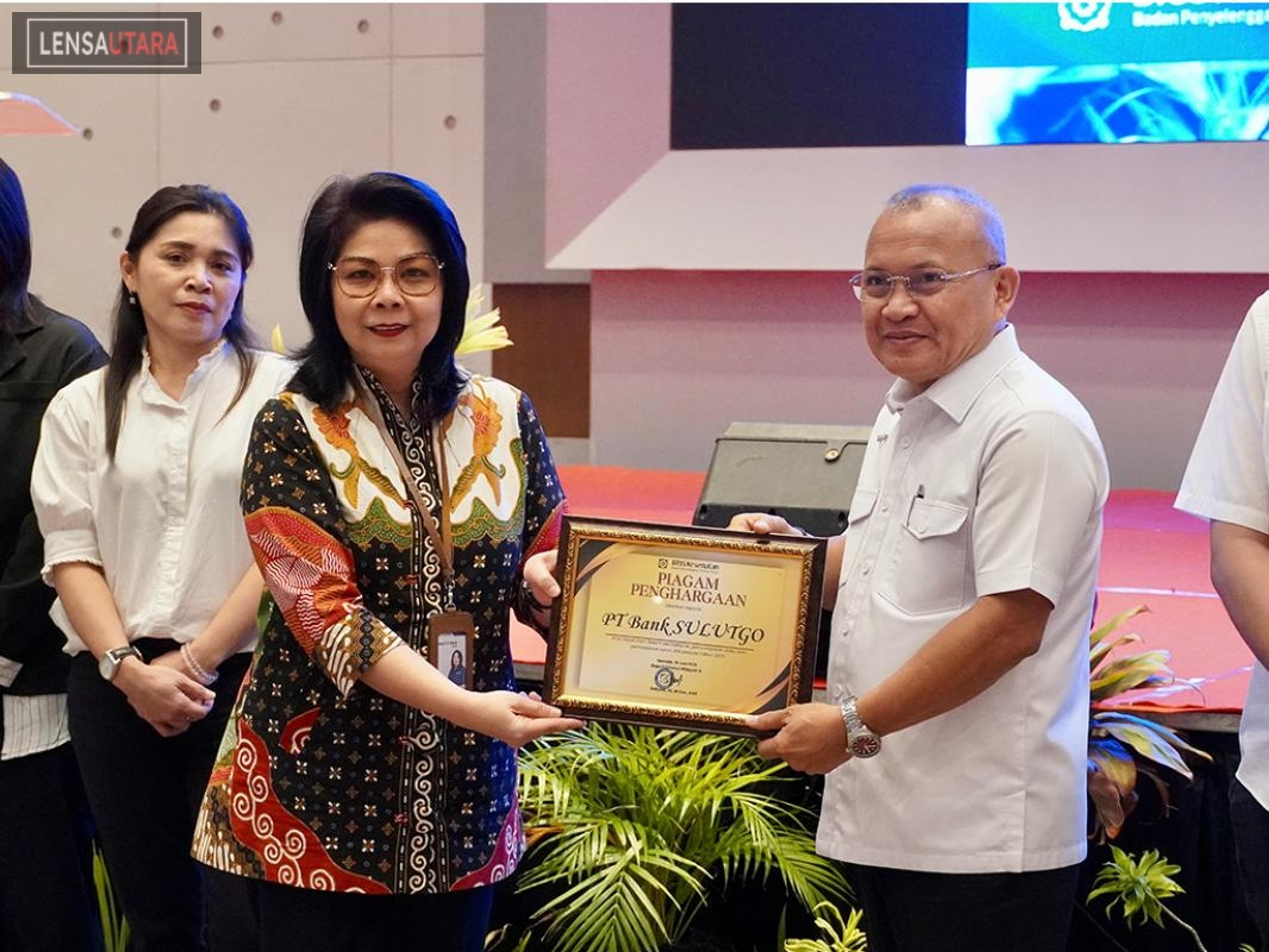 Di Acara Gathering dan Sosialisasi Program JKN, BSG Terima Penghargaan Kepatuhan dari BPJS Kesehatan