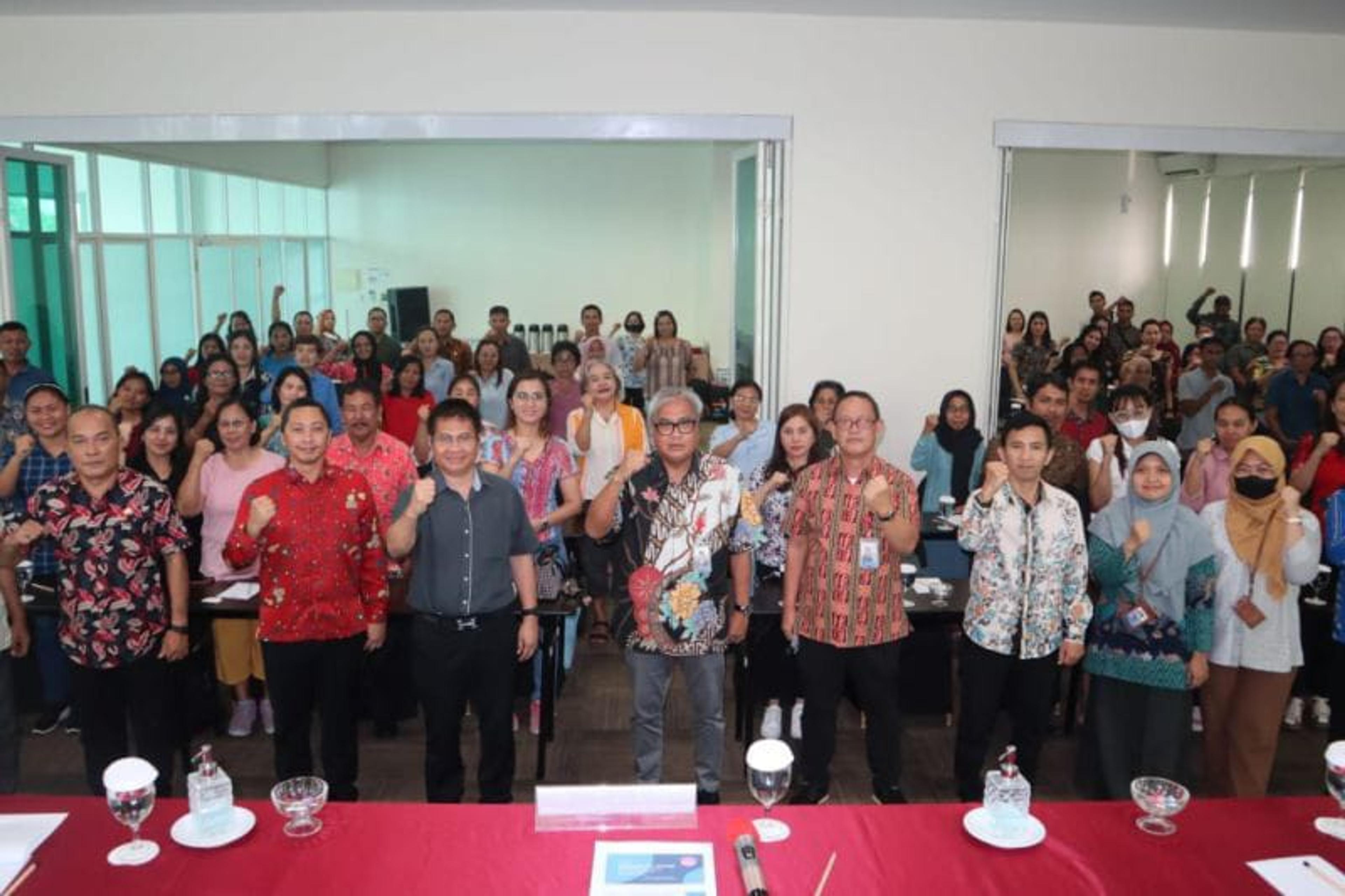 125 Kampung Keluarga Berkualitas di Sulut Miliki Rumah Dataku