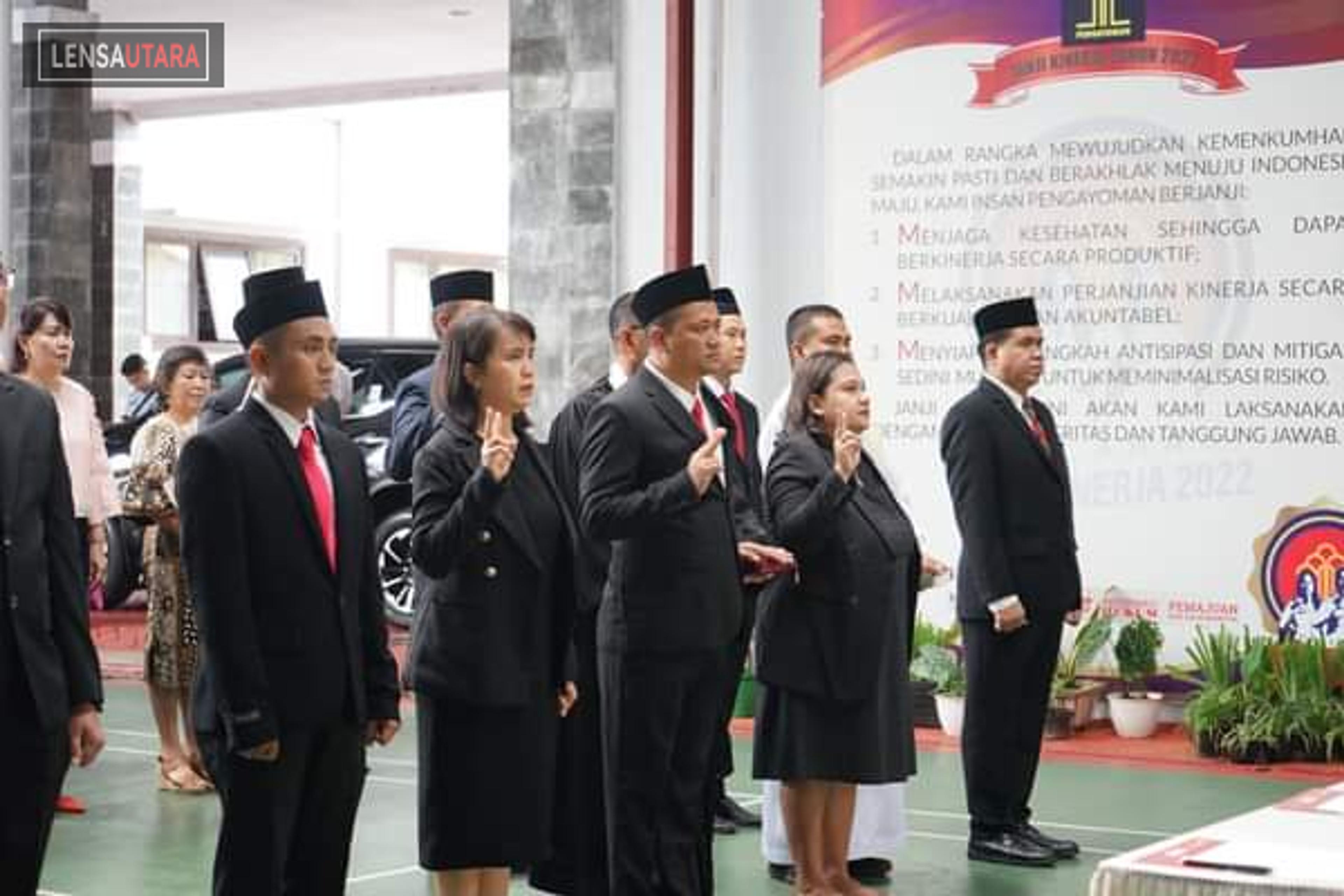 Ronald Lumbuun: Jalankan Tugas Notaris Dengan Sebaik-baiknya