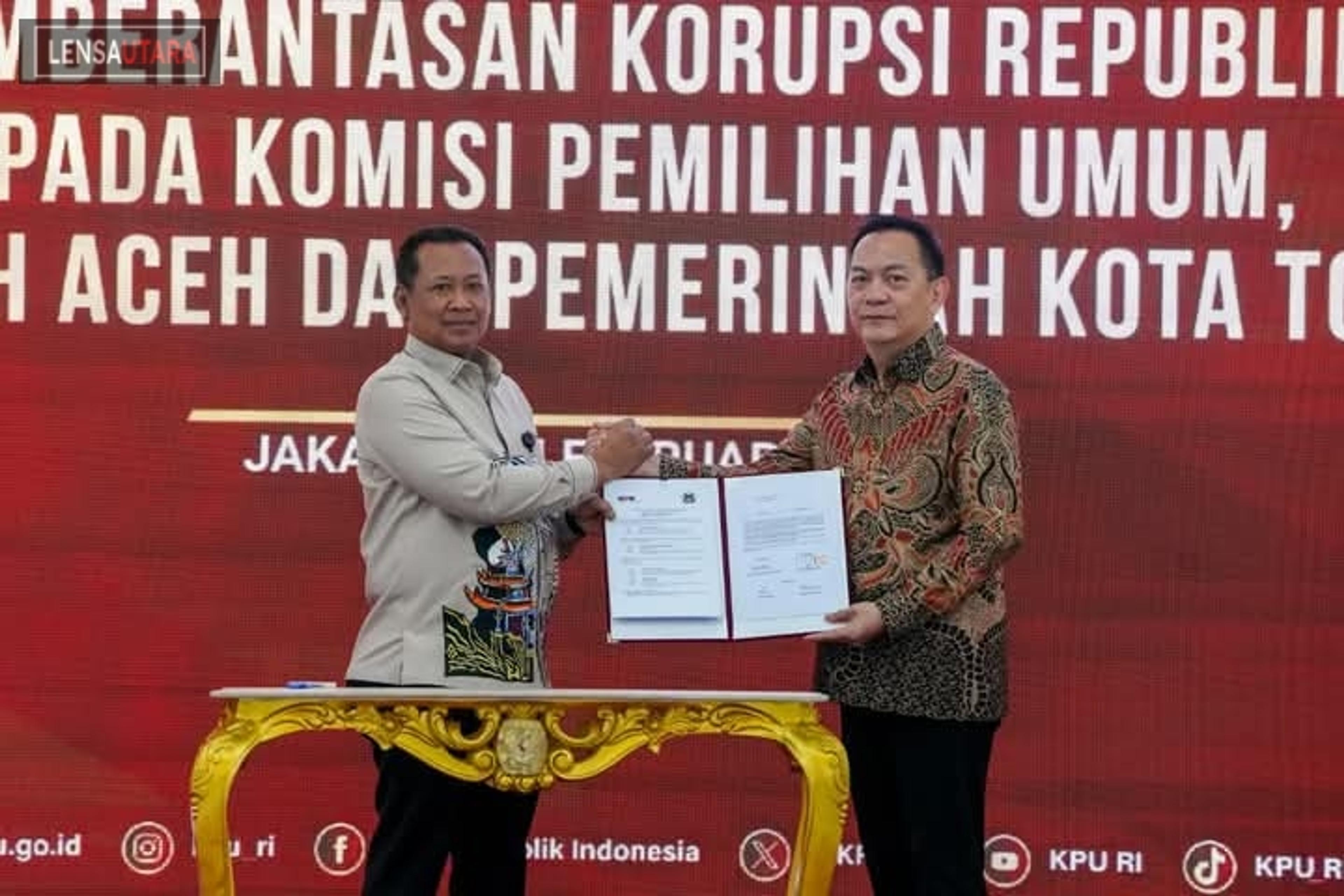 Walikota Tomohon Terima Barang Rampasan Negara melalui PSP dan Hibah Barang Milik Negara dari KPK RI