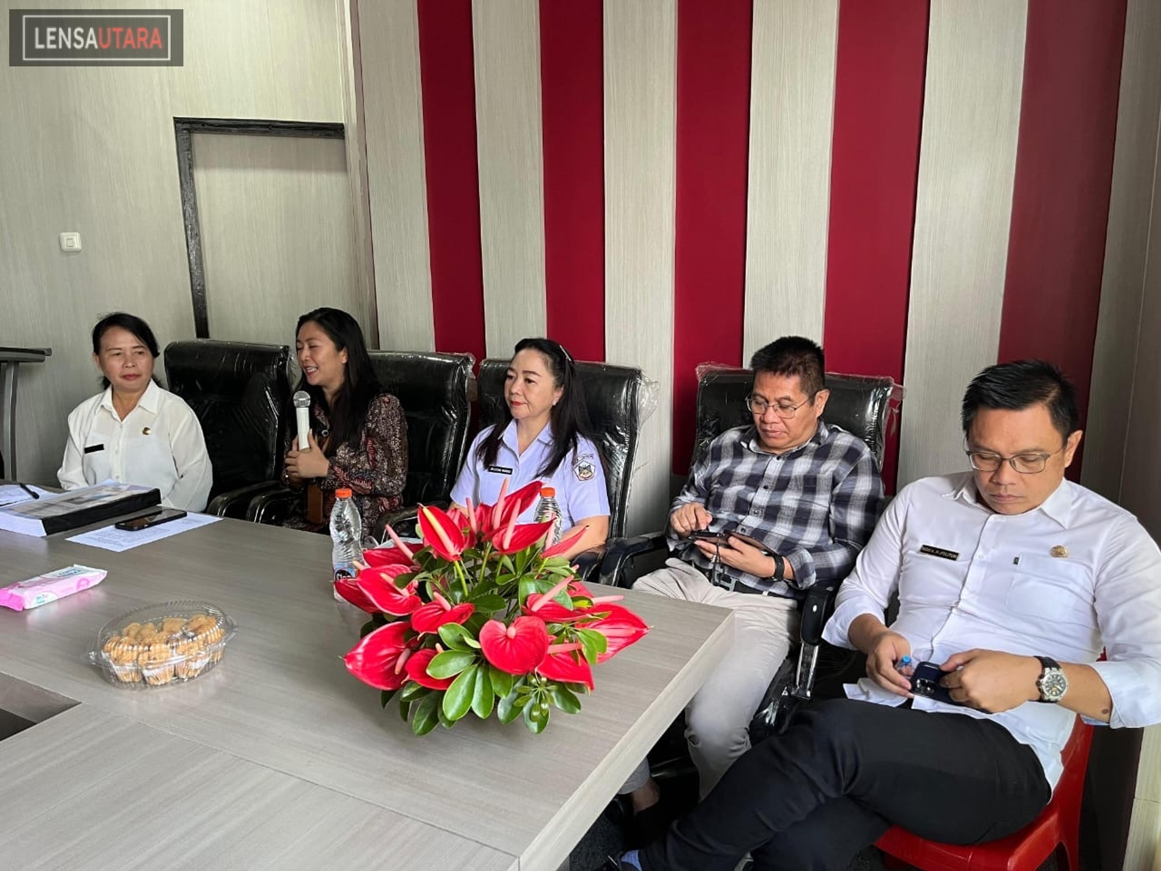 Penghargaan MKK Kepada Ketua TP PKK Tomohon Sesuai Kriteria