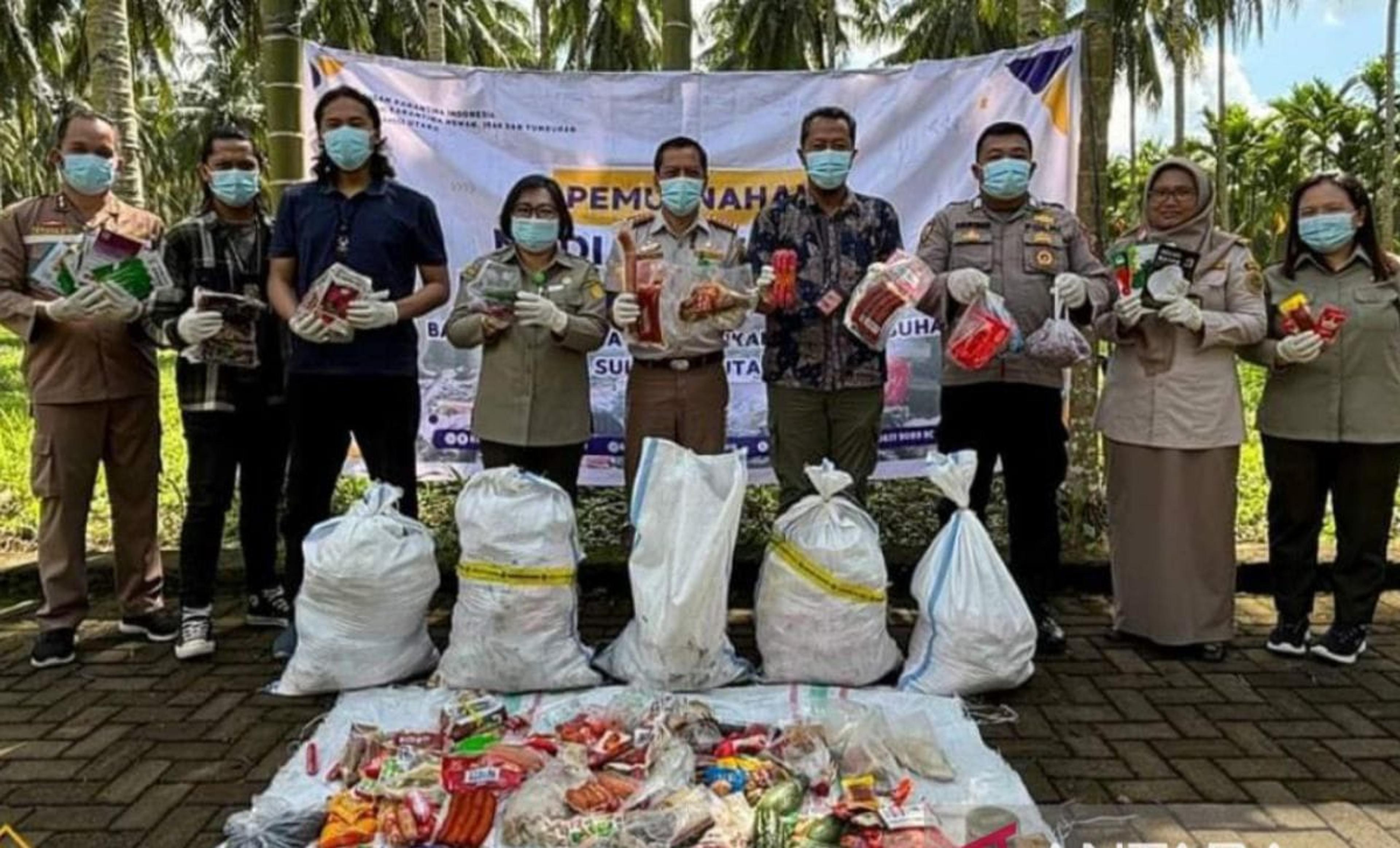 Ribuan Media Pembawa Hama Penyakit Dimusnahkan Karantina Sulut