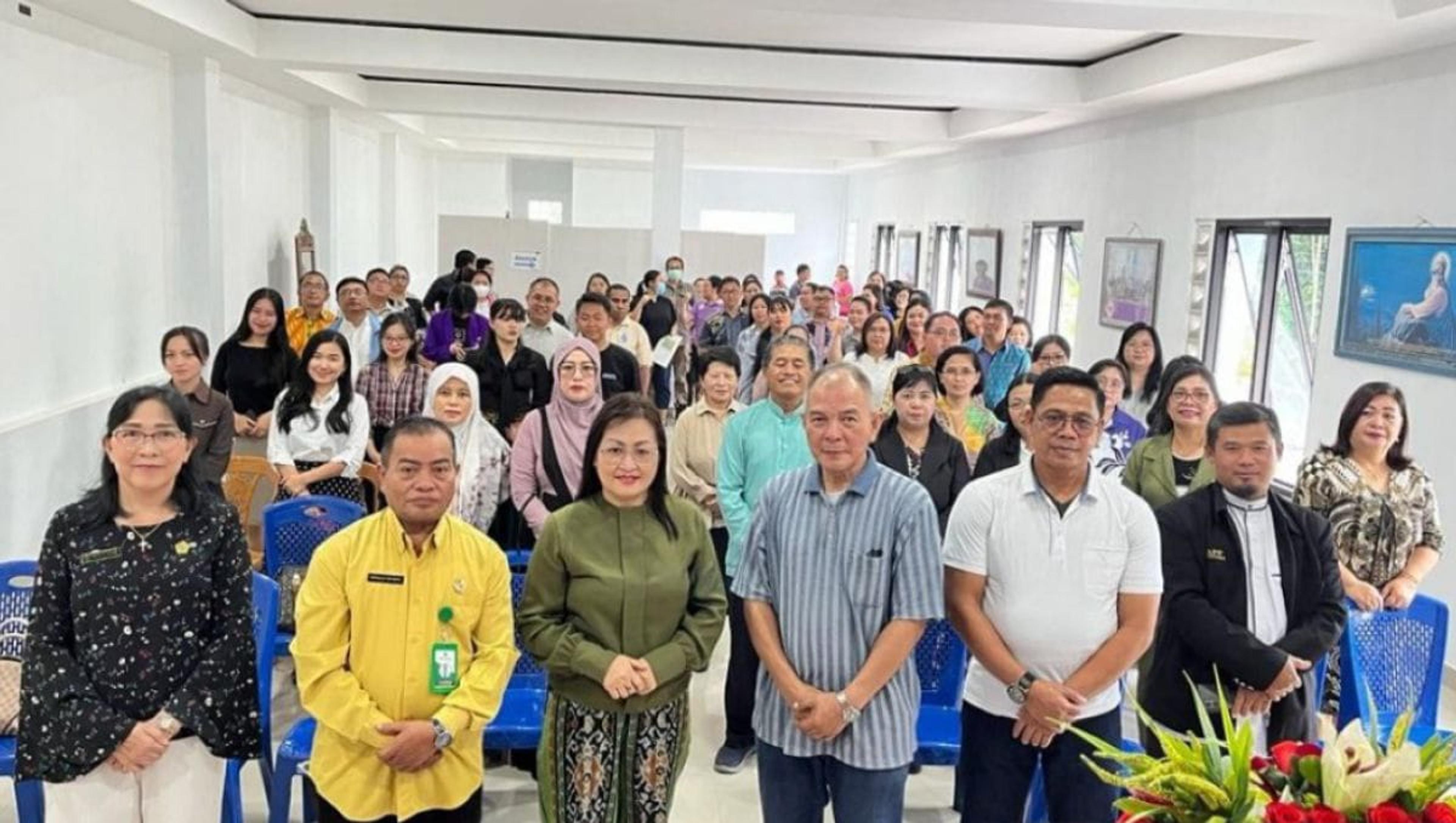 Kemenag Tomohon Doa Bersama Bagi Korban Kemanusiaan di Timur Tengah