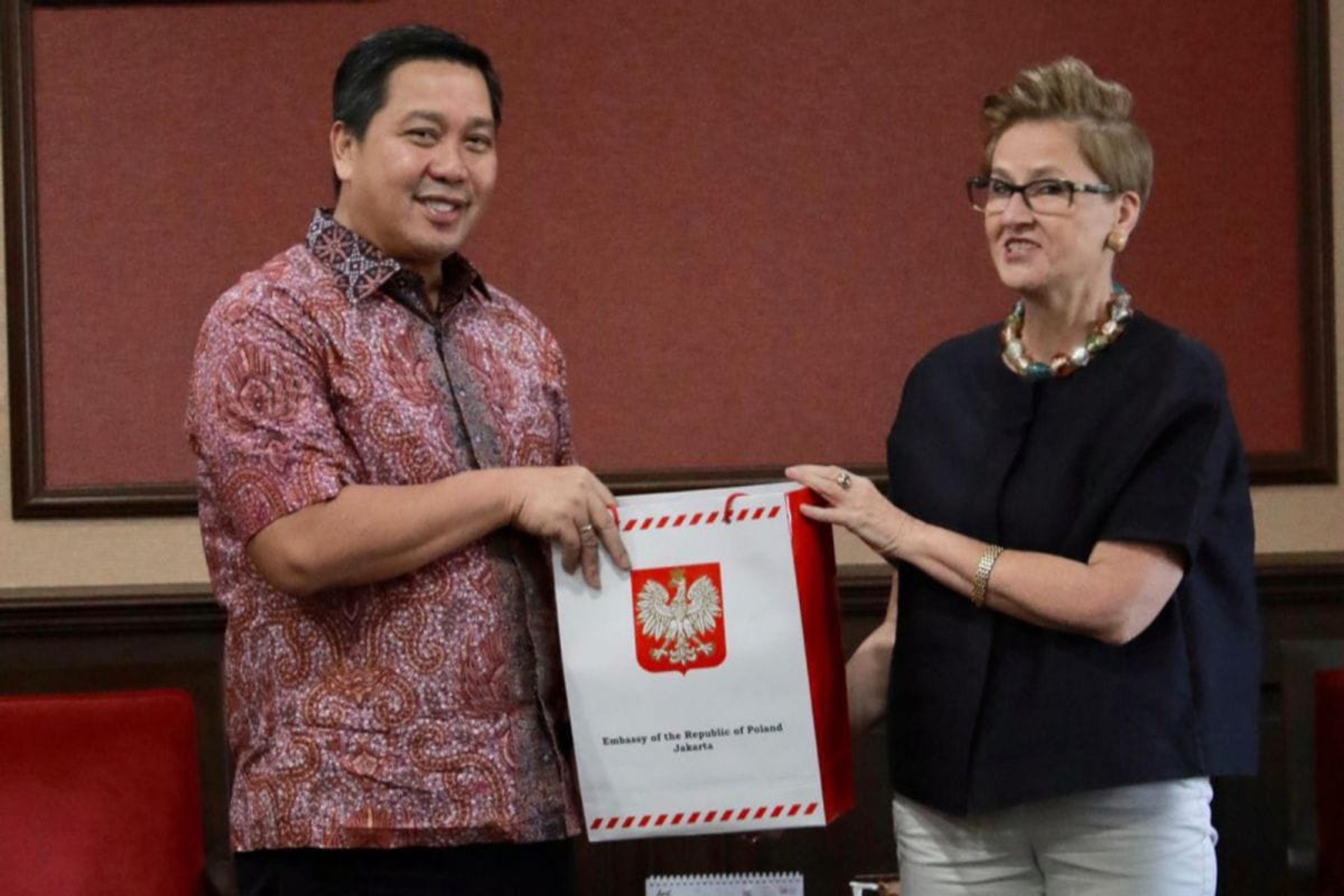 Polandia Serius Mau Jalin Kerja Sama Dengan Pemprov Sulut