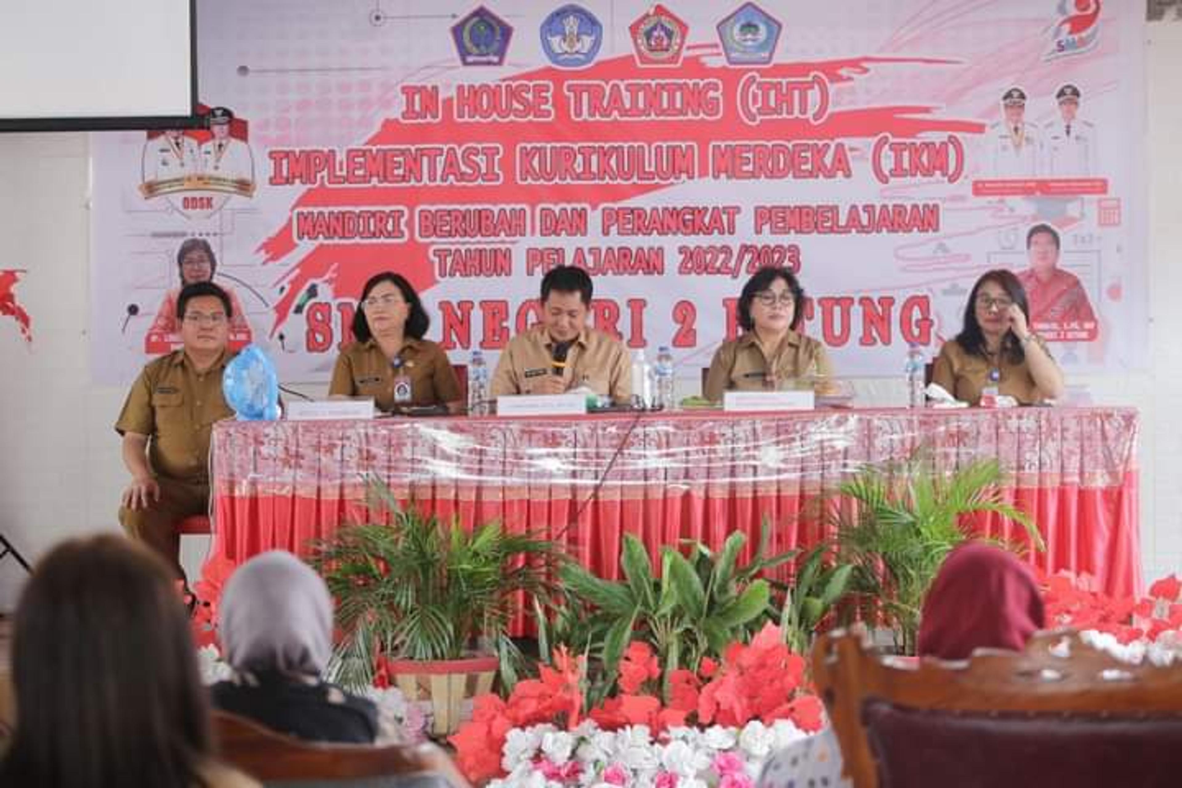 IHT Implementasi Kurikulum Merdeka Digelar di SMAN 2 Bitung