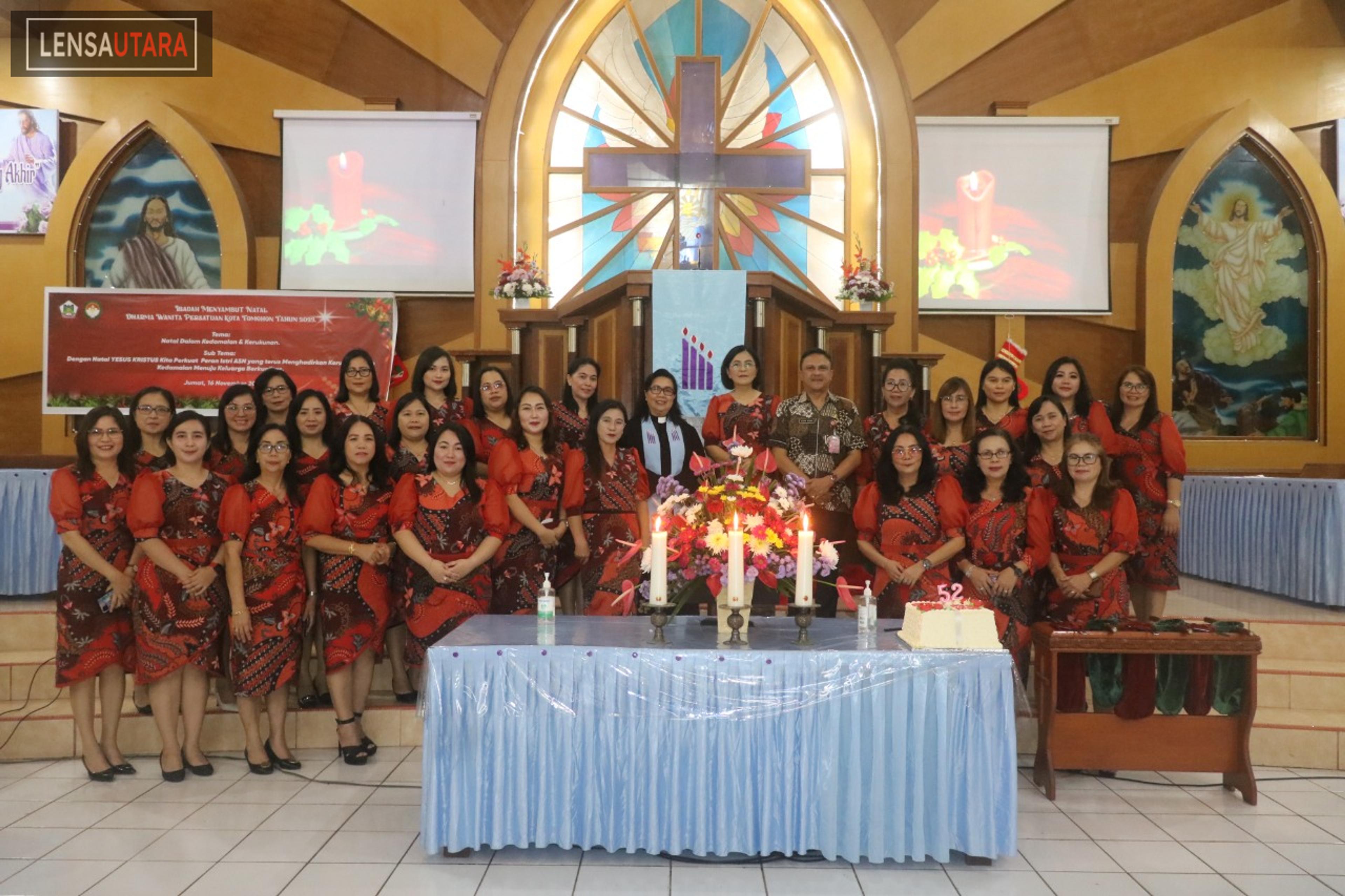 Dharma Wanita Persatuan Kota Tomohon Gelar Ibadah Pra Natal di Kakaskasen