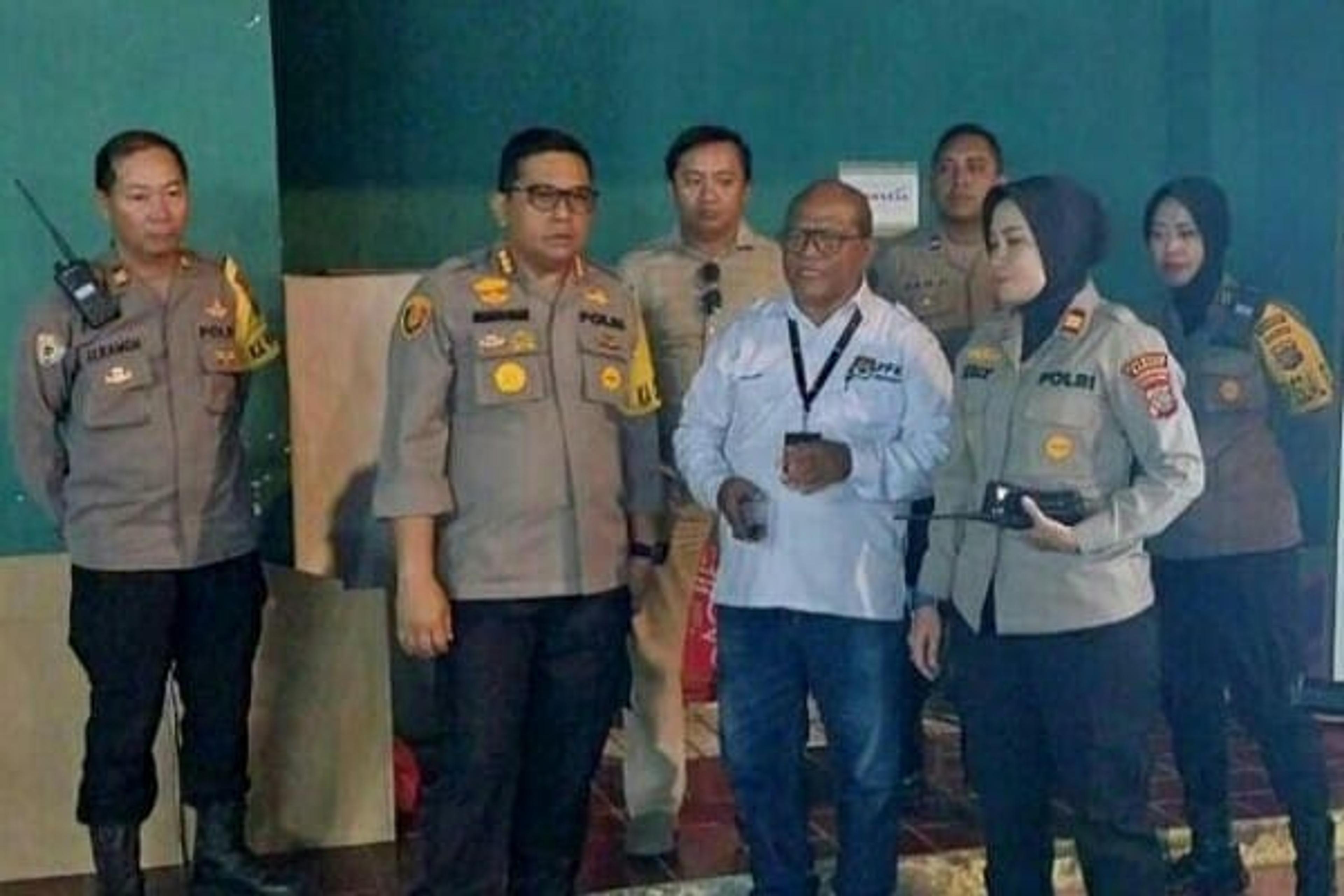 Kapolresta Manado Cek Langsung Pleno Rekapitulasi Suara Pemilu di PPK