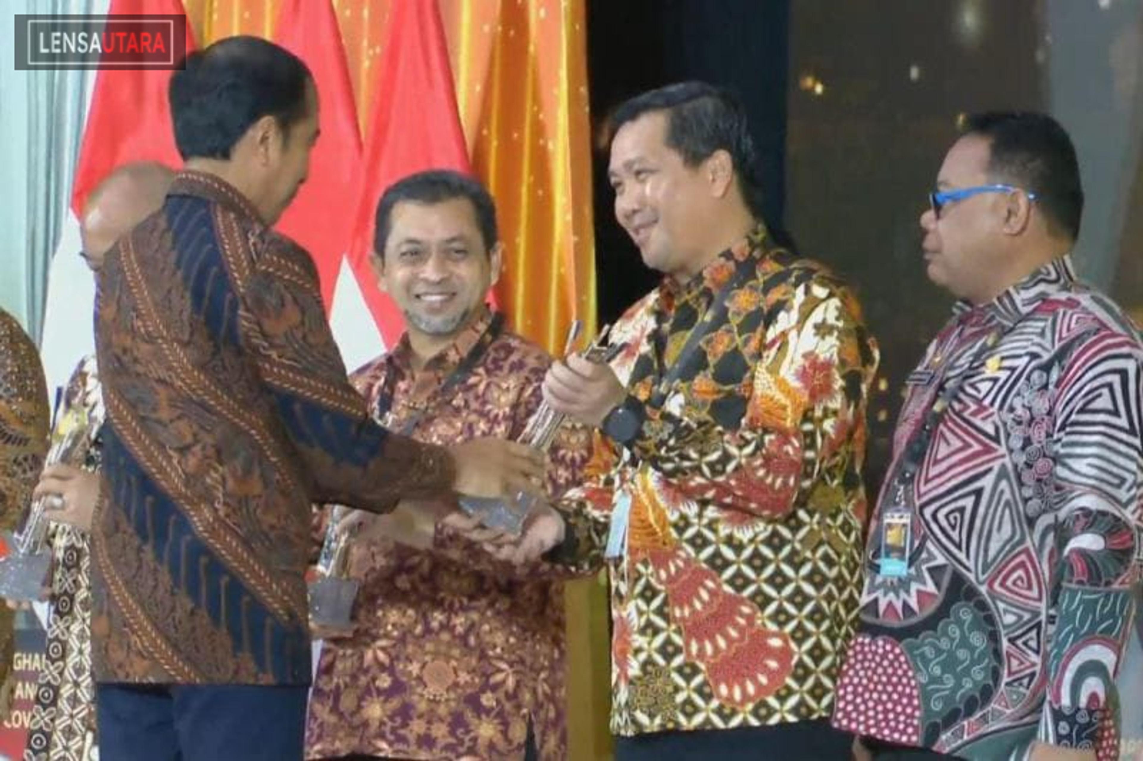 Sulut Menerima ‘PPKM Award’ Terbaik Dari Presiden Jokowi