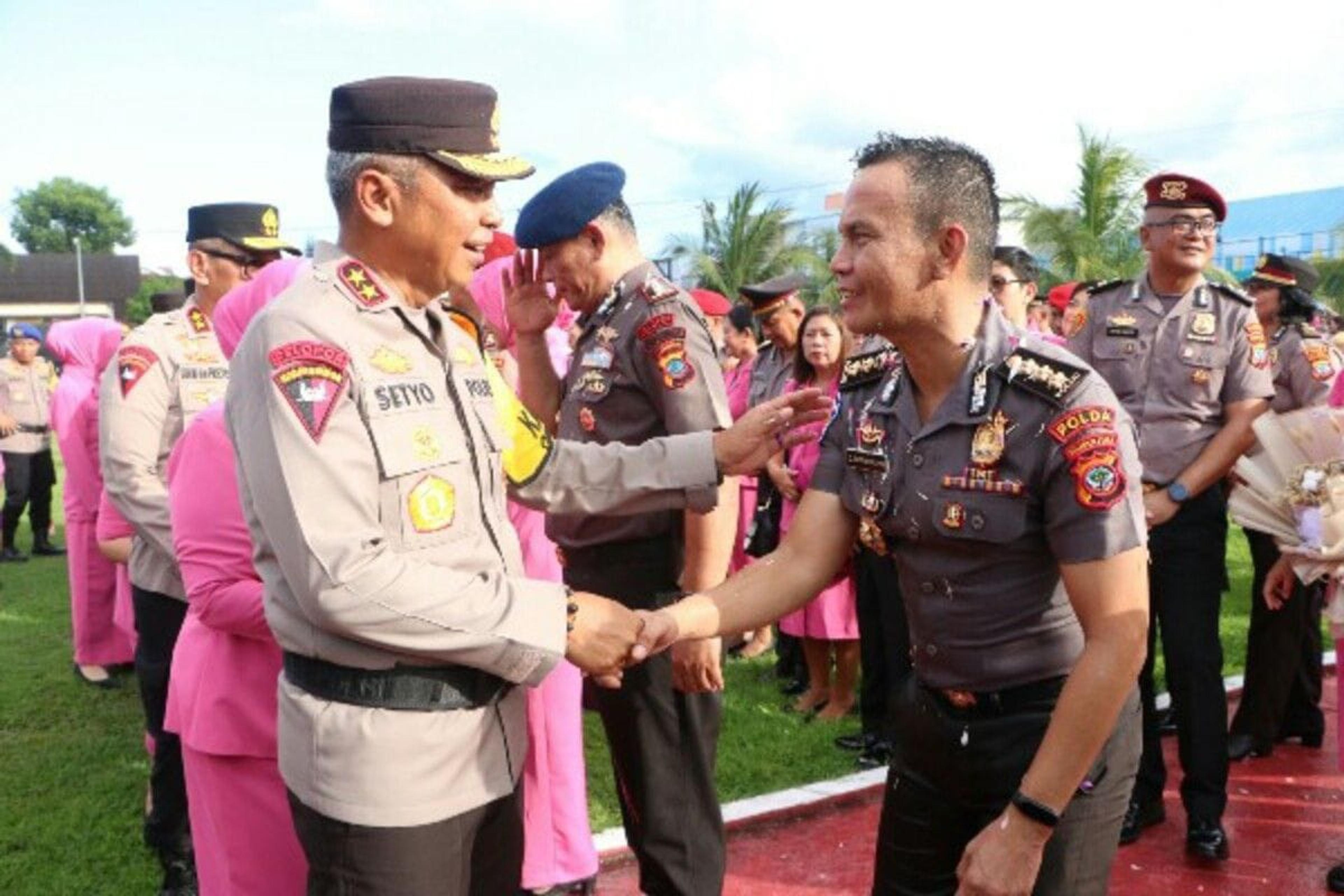253 Personel Polda Sulawesi Utara Naik Pangkat