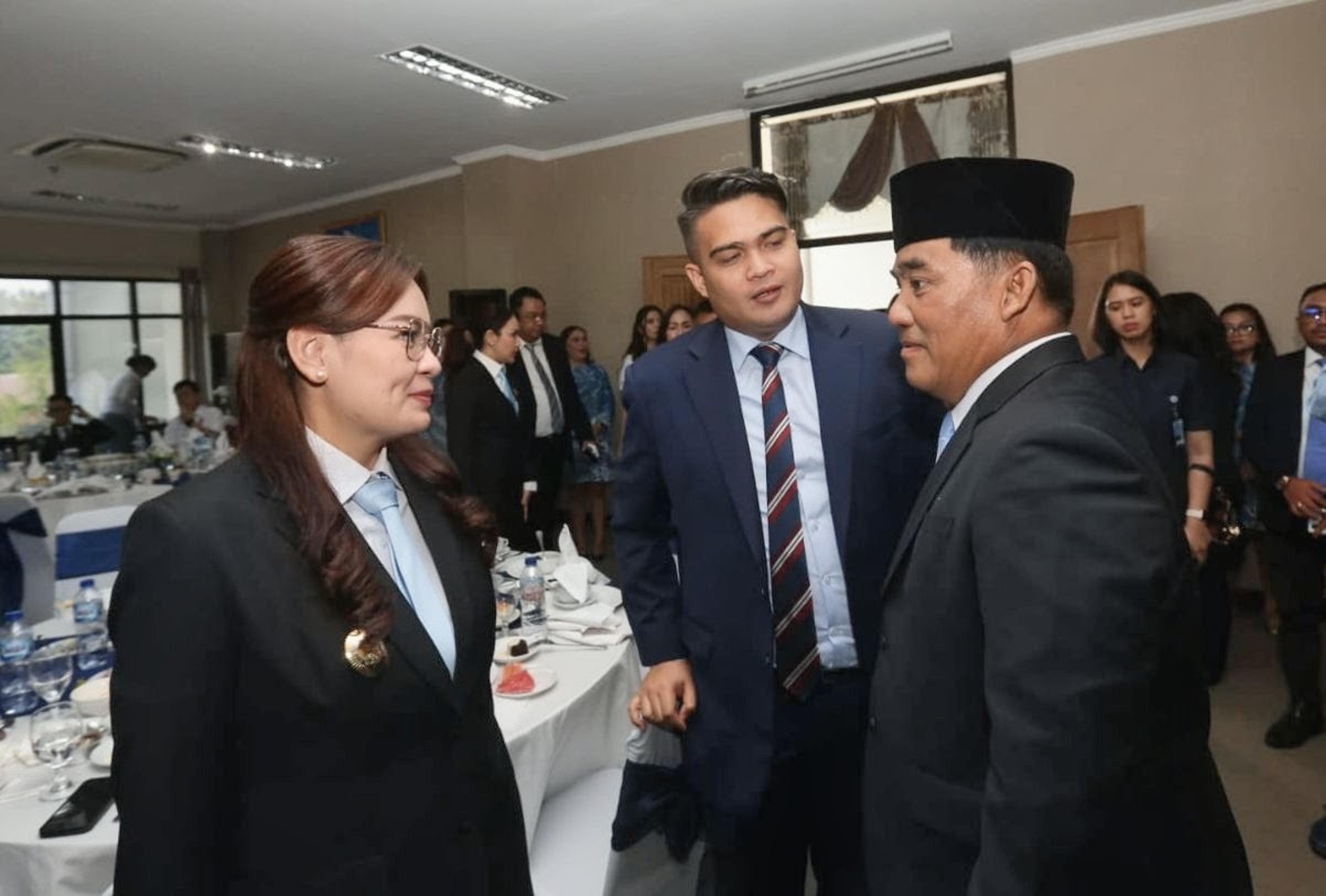 Rapat Paripurna Istimewa DPRD Sulut Dalam Rangka HUT ke-62 Provinsi Sulut Dihadiri Wawali Tomohon