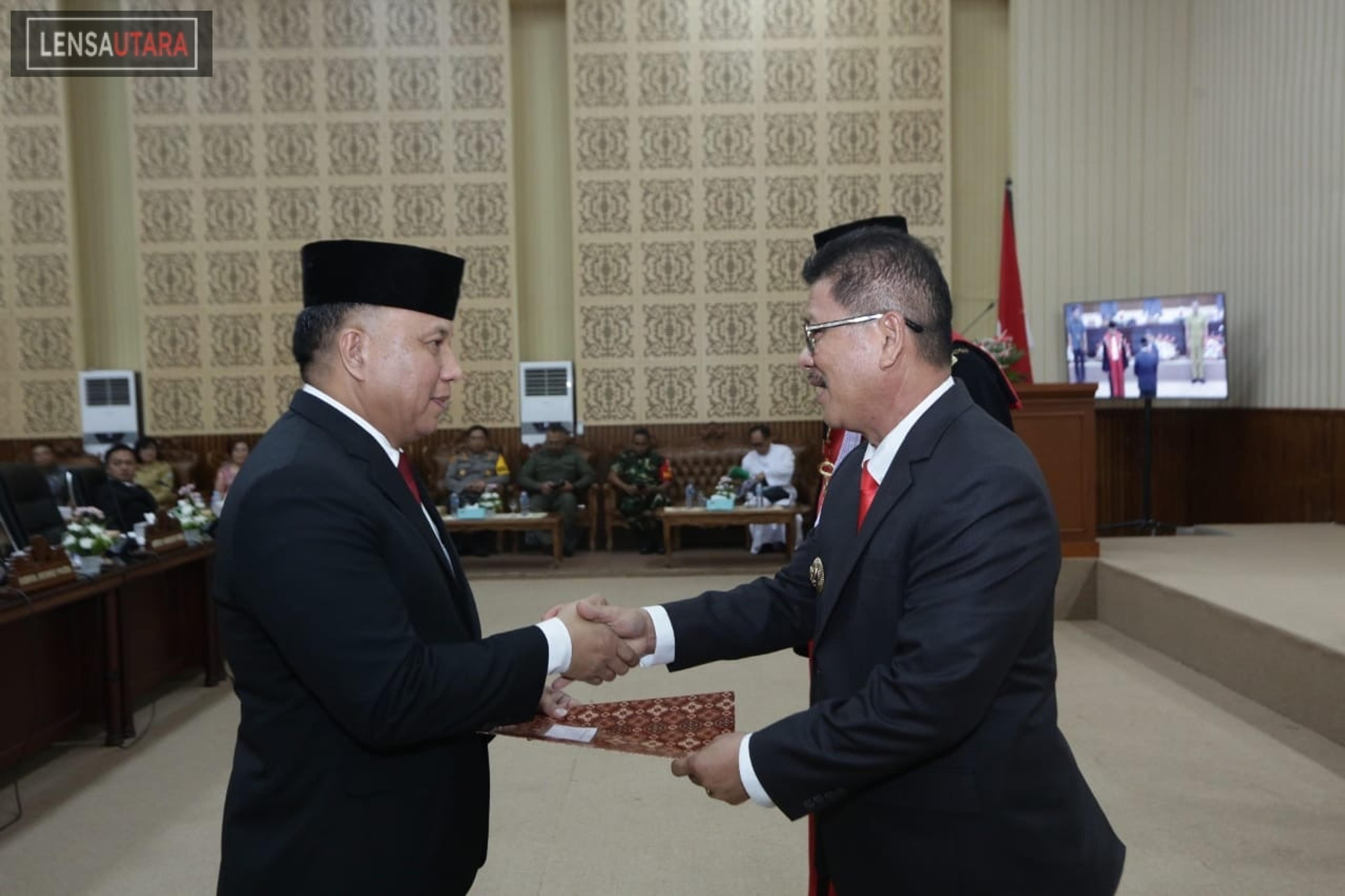 Dihadiri Pjs Walikota Tomohon, Mono Turang Resmi Ketua DPRD Definitif