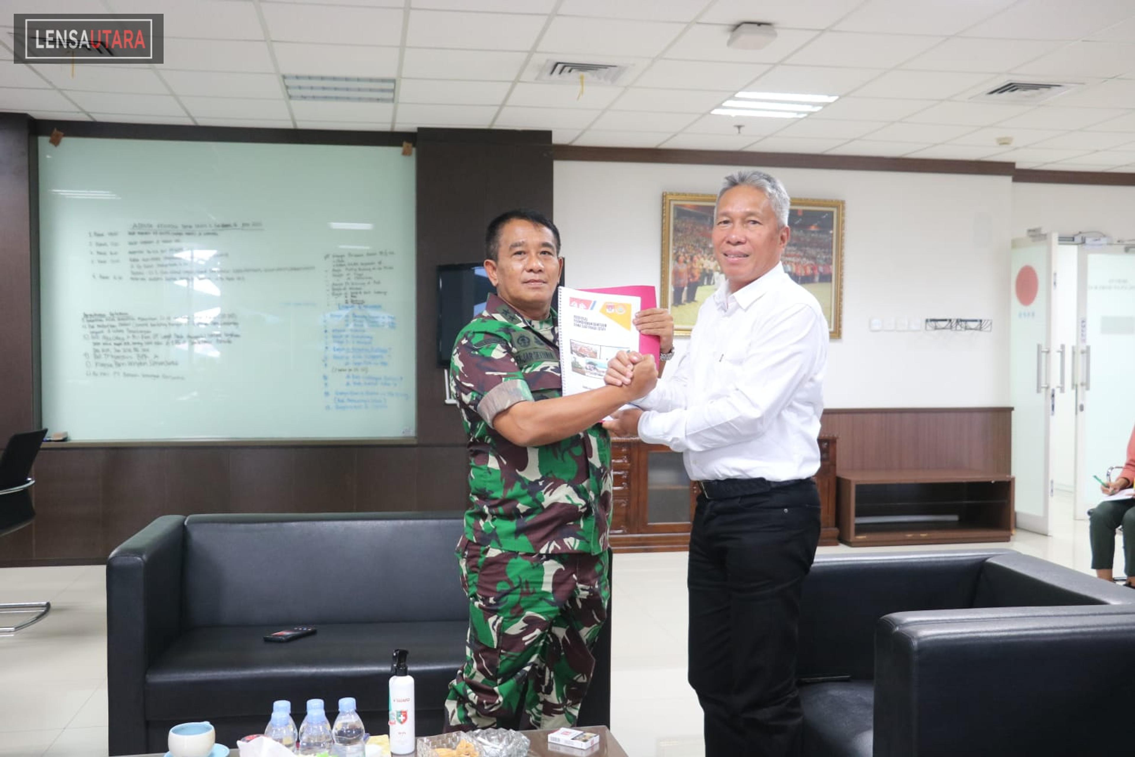 Bupati Minsel Kawal Langsung Permohonan Bantuan di BNPB