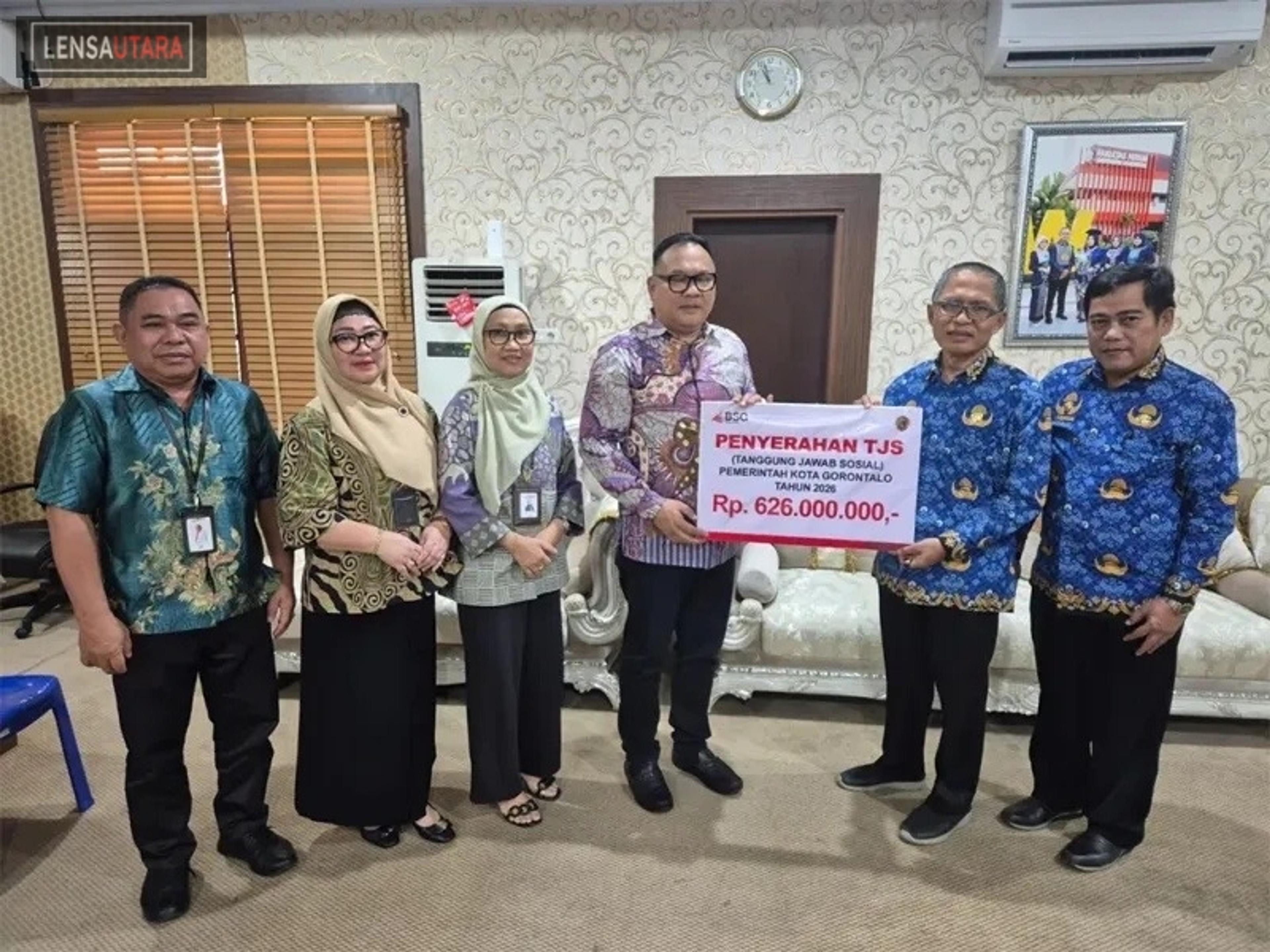 BSG Serahkan Dividen 5,2 M dan Bantuan 626 juta Untuk CSR ke Pemkot Gorontalo