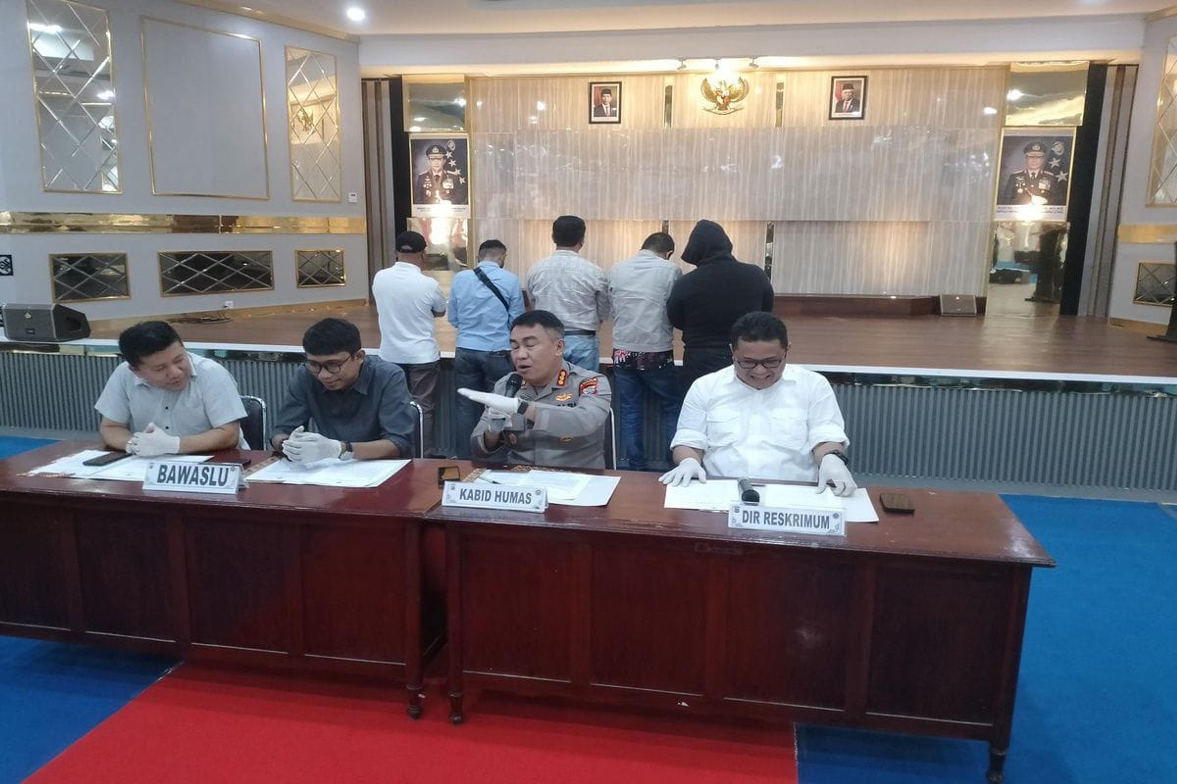 Polda Sulut Limpahkan 5 Tersangka Kasus Politik Uang ke Kejaksaan