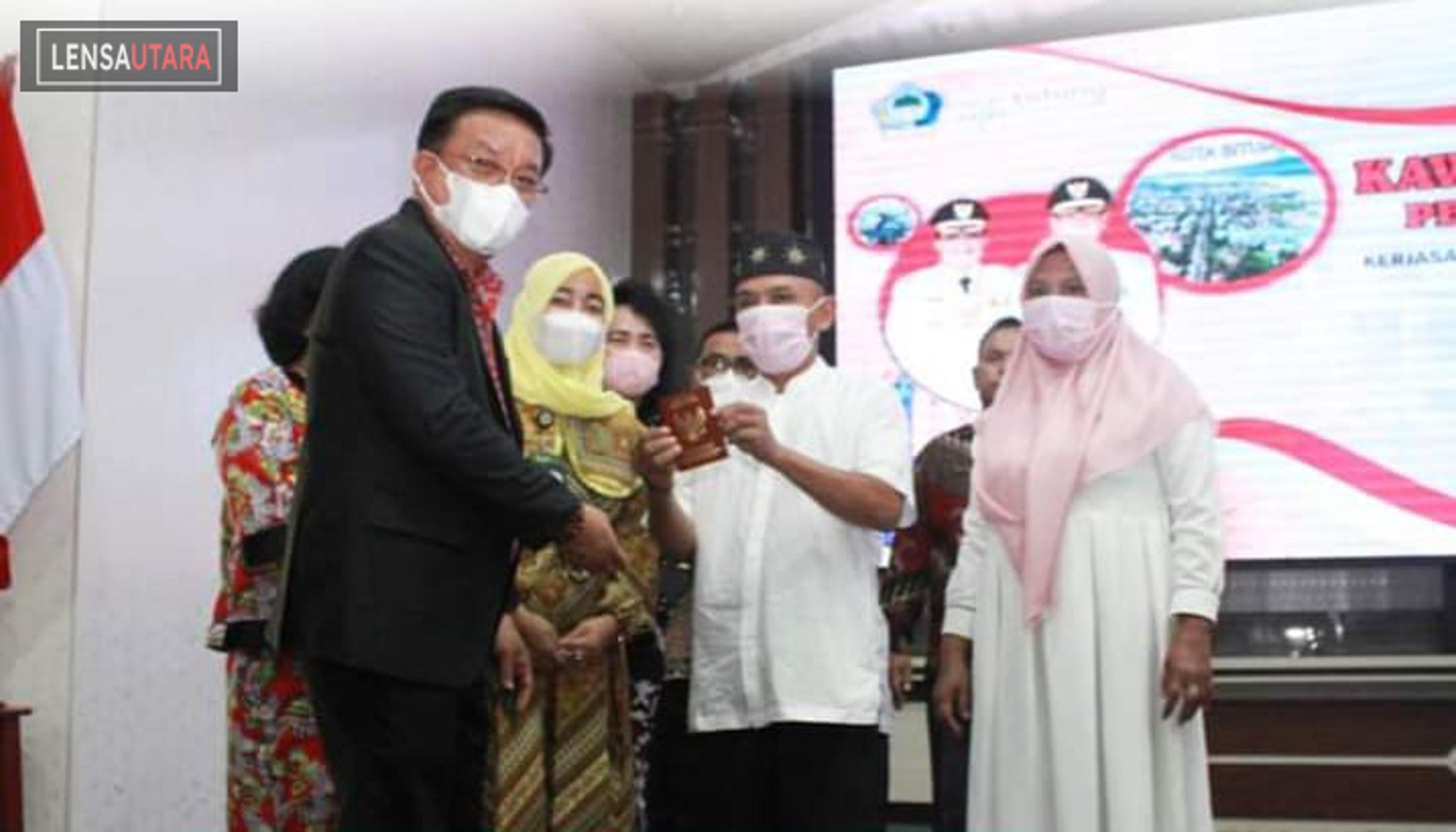 Wali Kota Bitung Hadiri Kawin Masal 109 Pasangan