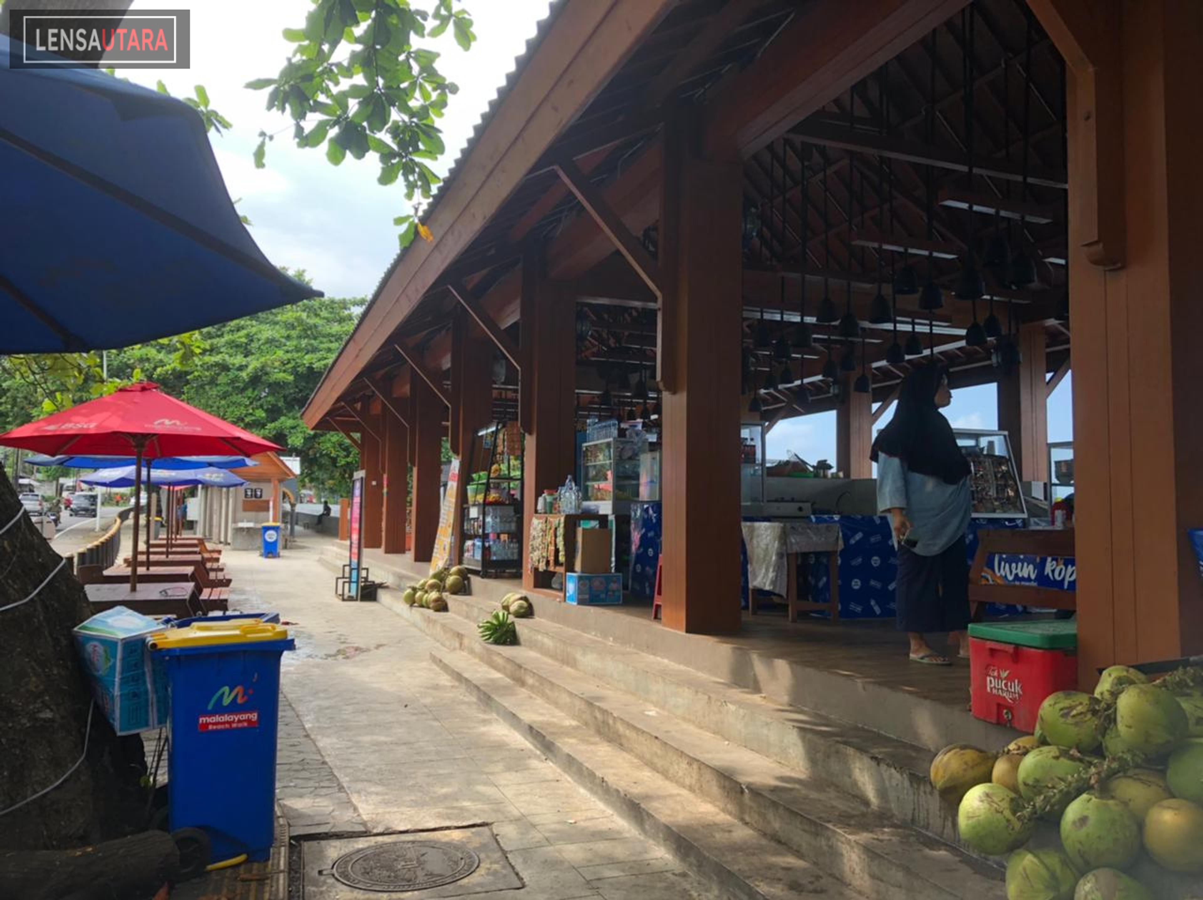 Kedatangan RI 01 Di MBW, Pedagang Senang dan Bersyukur