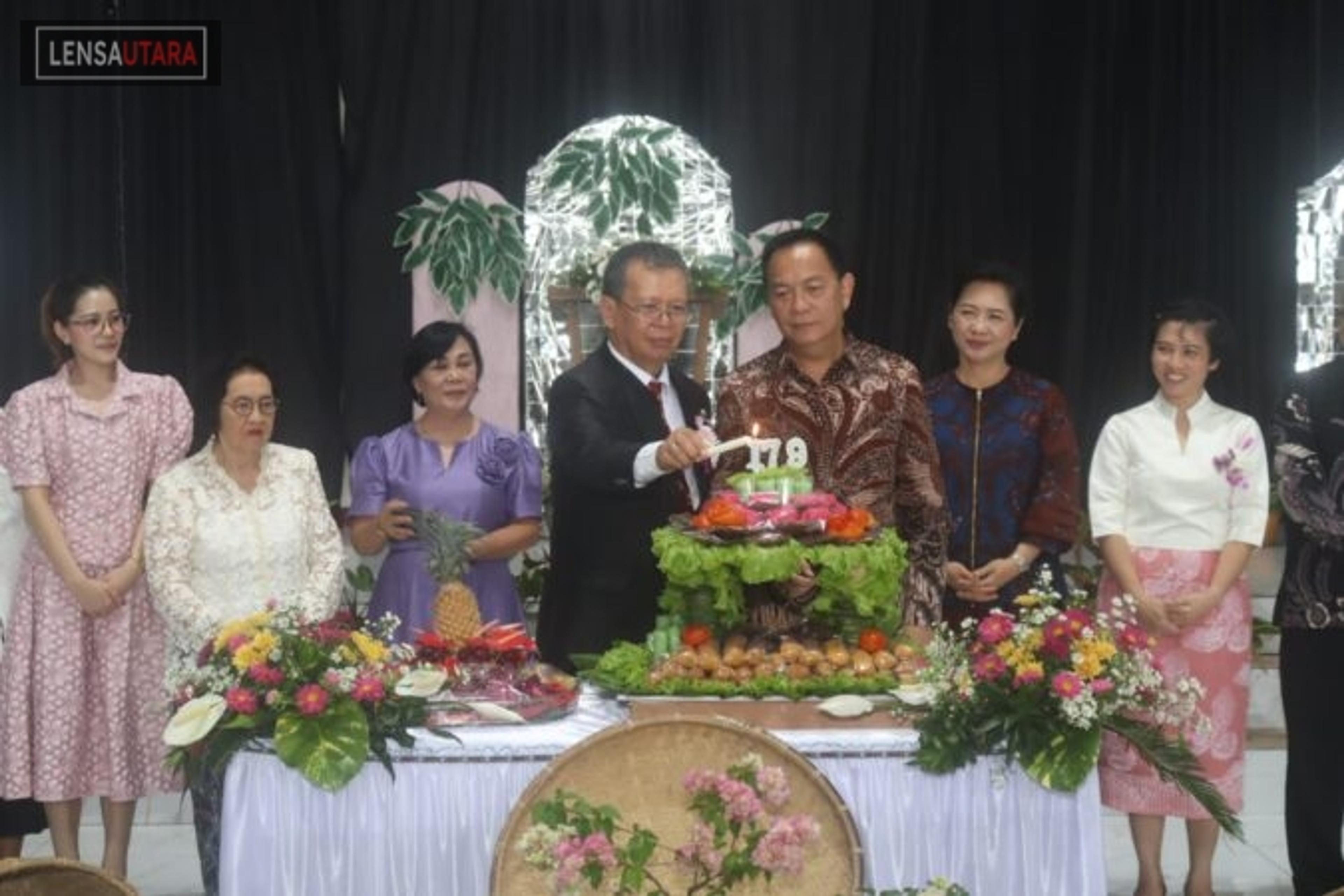 Syukur HUT ke-179 GMIM Syaloom Sarongsong Tumatangtang, Wali Kota: Implementasikan Kasih yang Nyata