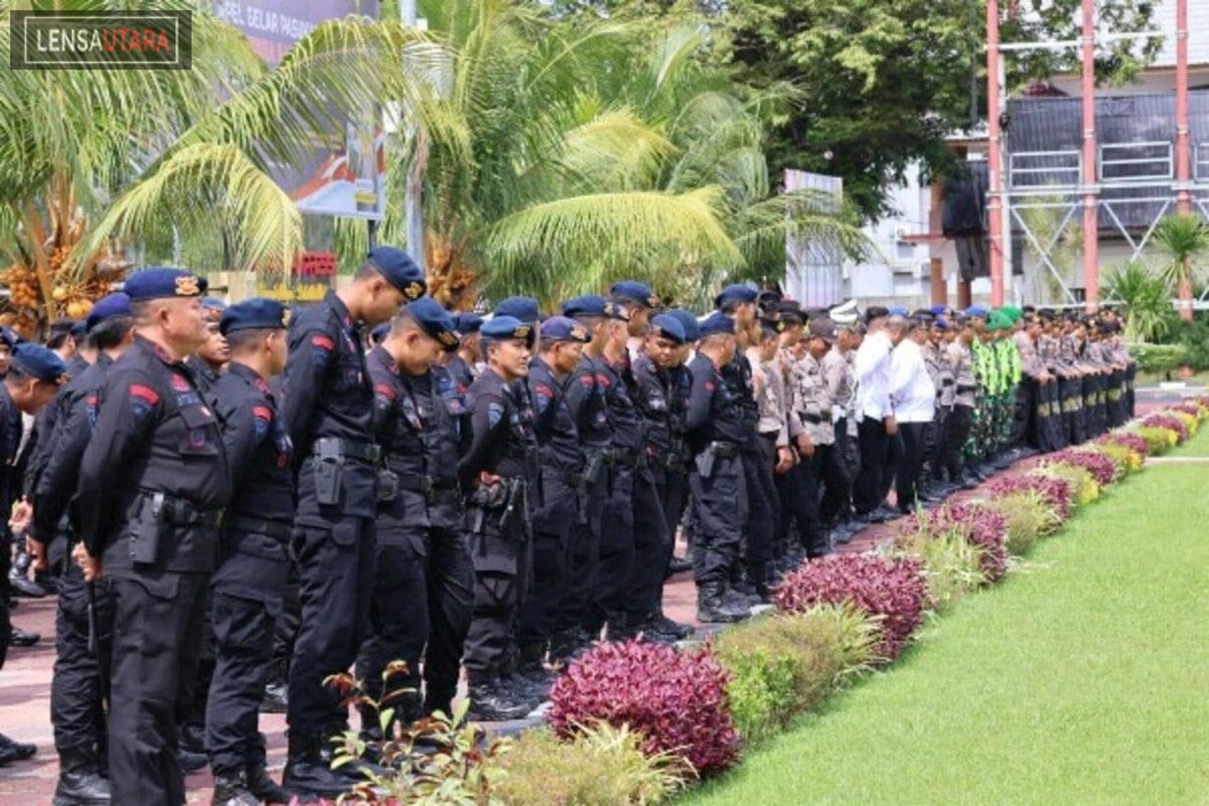 TNI-Polri Latihan Dalmas Kesiapan Pengamanan Pilkada di Sulut