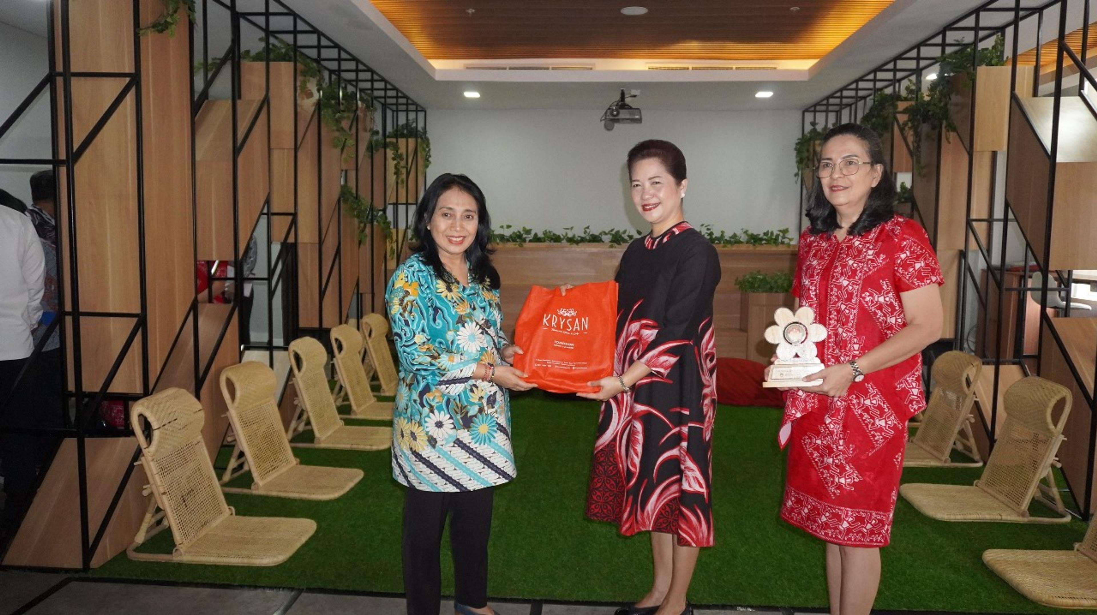 drg Jeand’arc Pimpin DWP Kota Tomohon Bertandang ke Kementerian PPPA