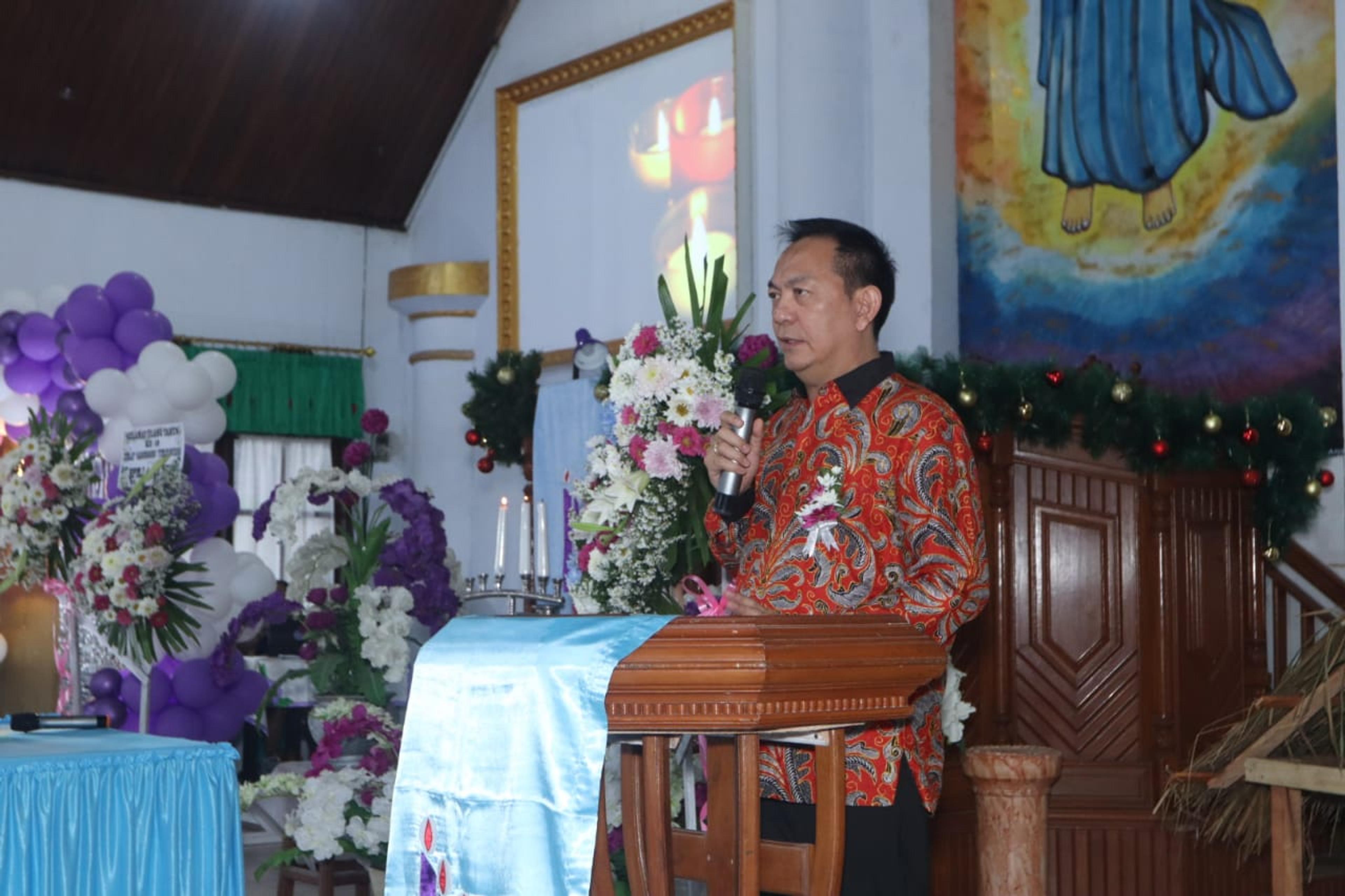 Jemaat GMIM Sarongsong Tumatangtang Gelar Ibadah Syukur HUT ke-19
