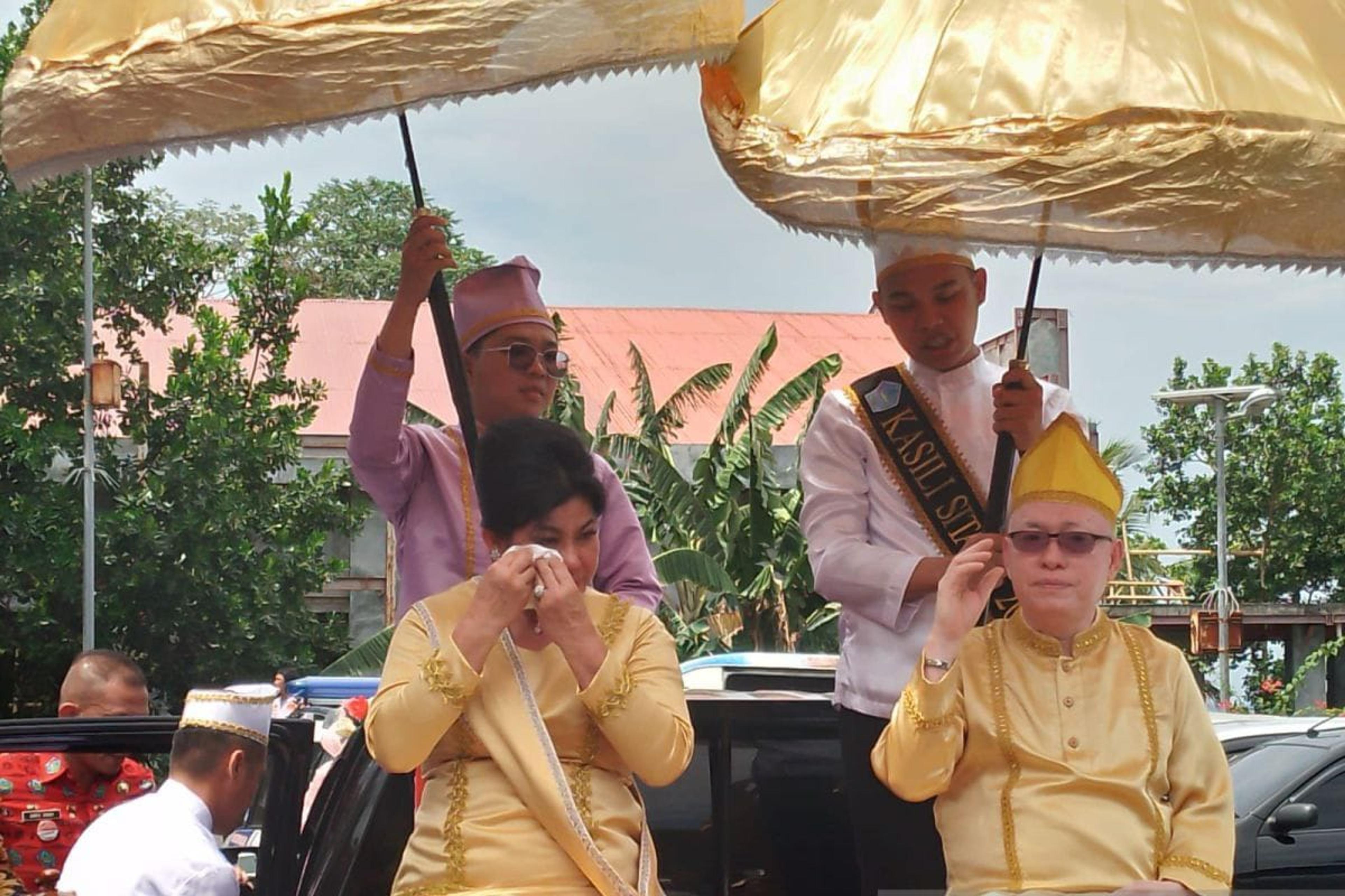 Masa Jabatan Bupati-Wabup Sitaro Berakhir, Dilepas secara Adat