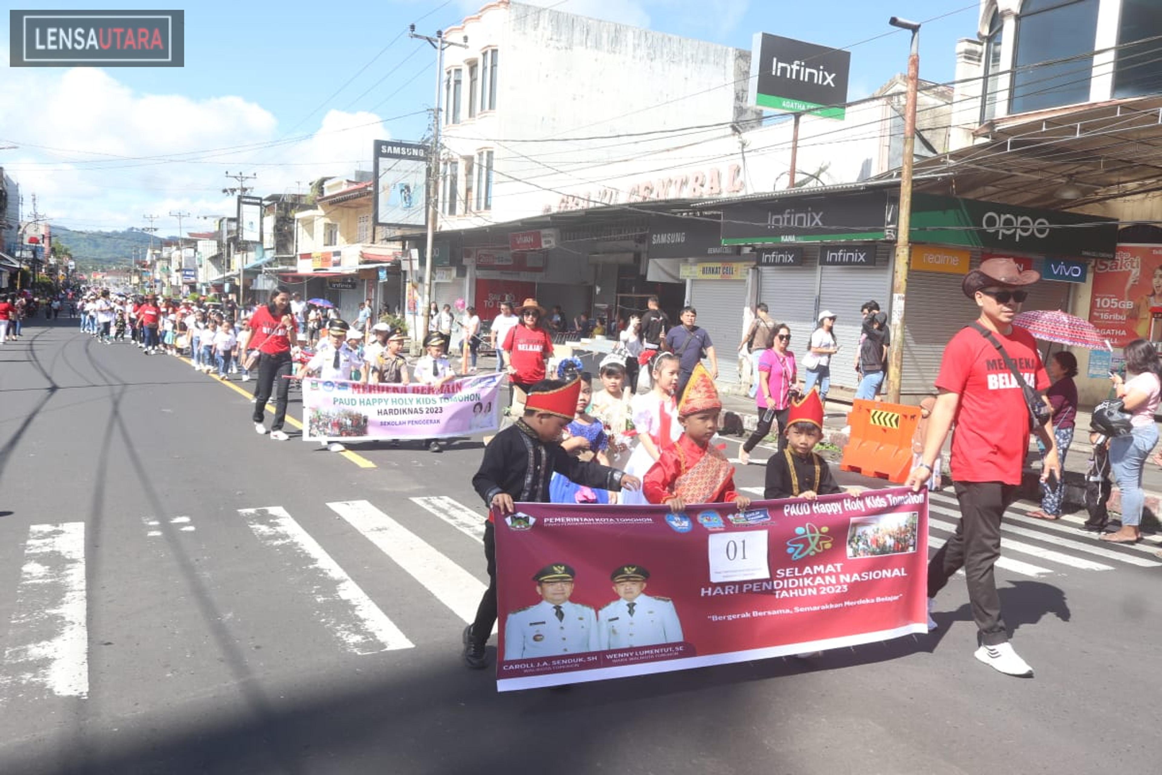 Peringati Hari Pendidikan Nasional 2023 Pemkot Tomohon Gelar Pawai Bocah
