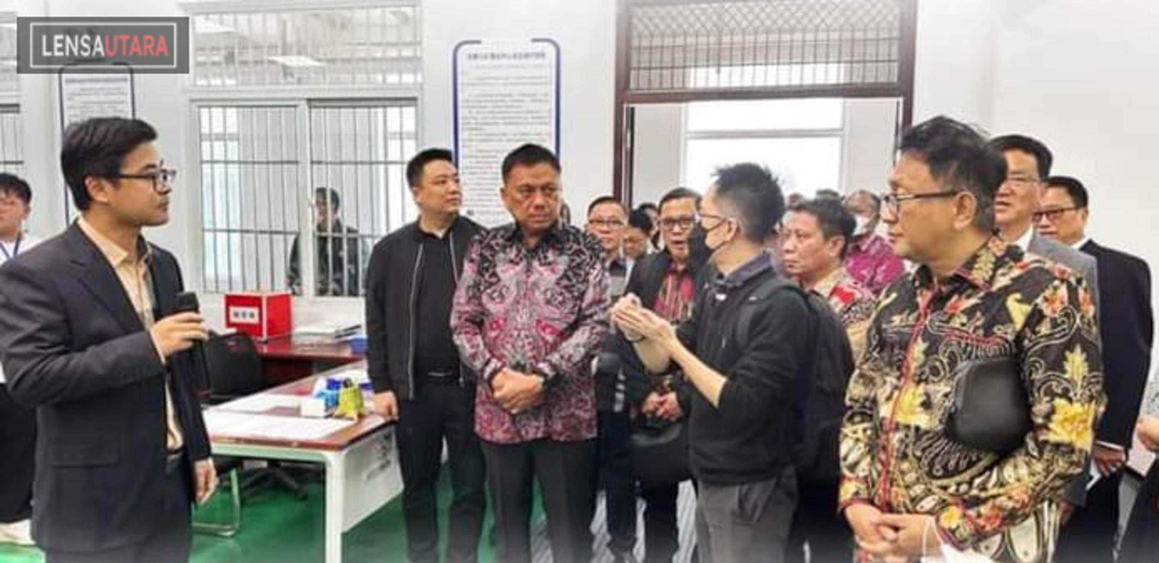 Gubernur Olly Jadi Dosen Tamu di Wuhu of Technology China