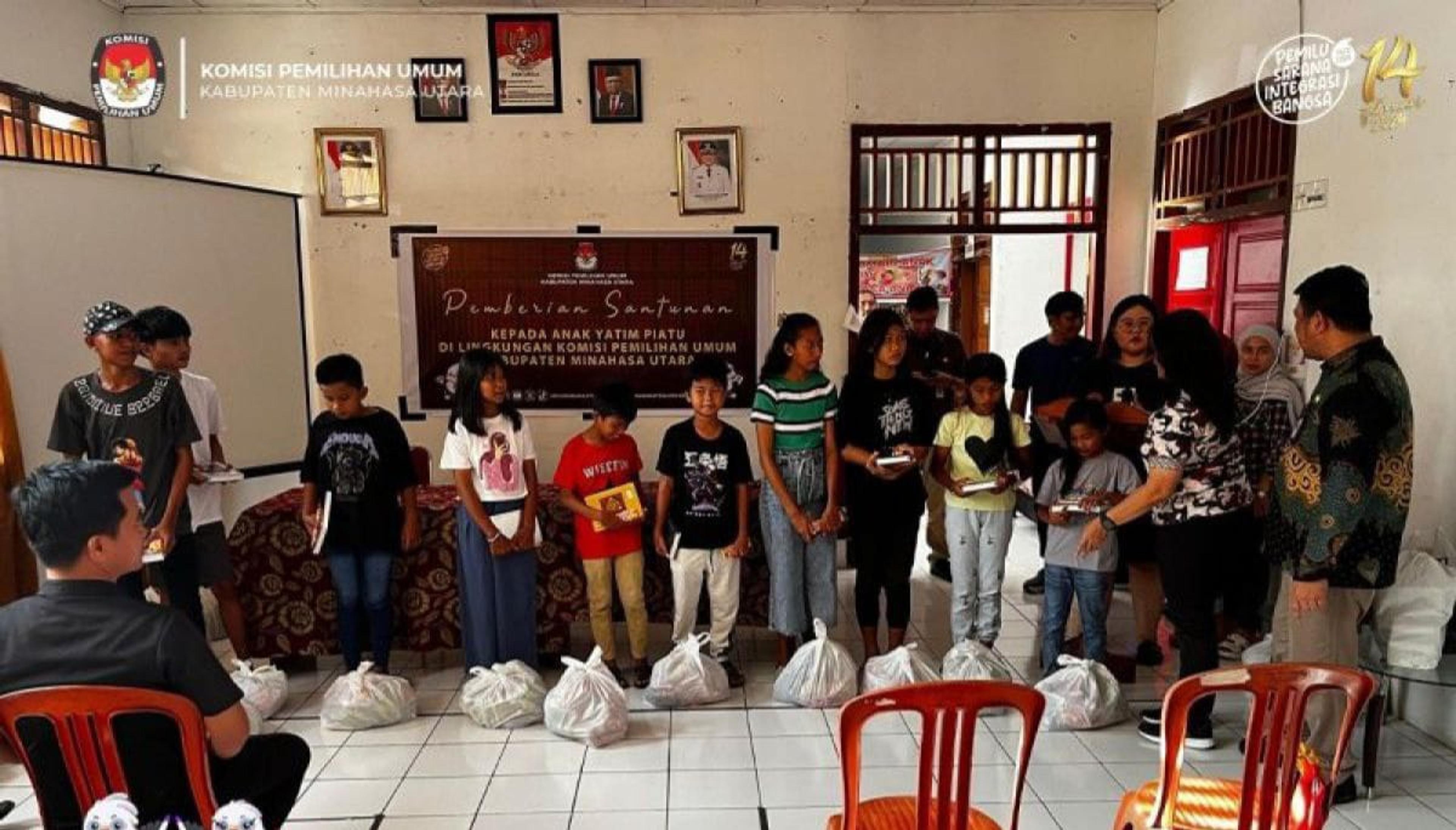 KPU Minut Beri Santunan dan Doa Bersama Jelang Pemilu 2024