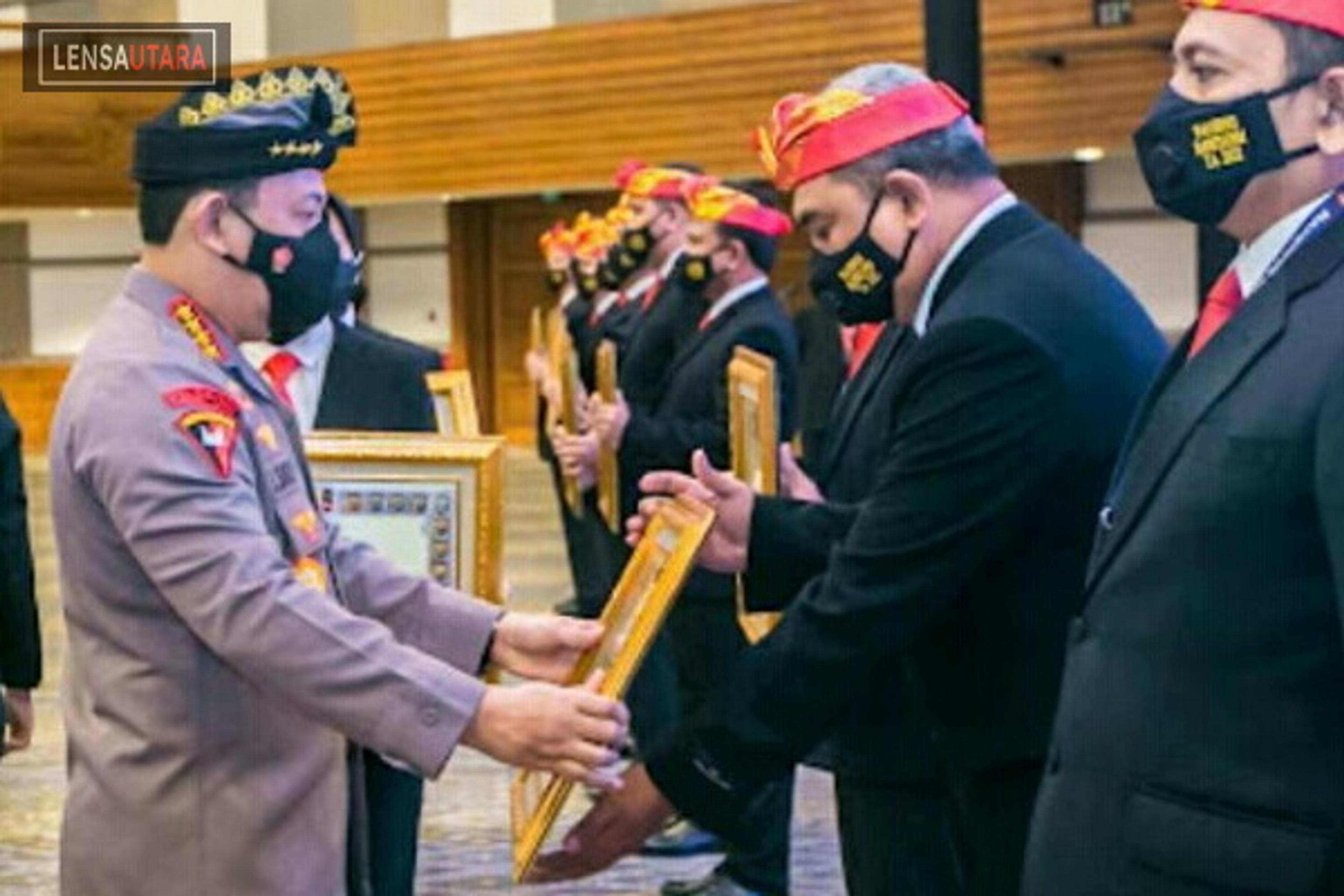 Ditresnarkoba Polda Sulut Terima Penghargaan Kapolri