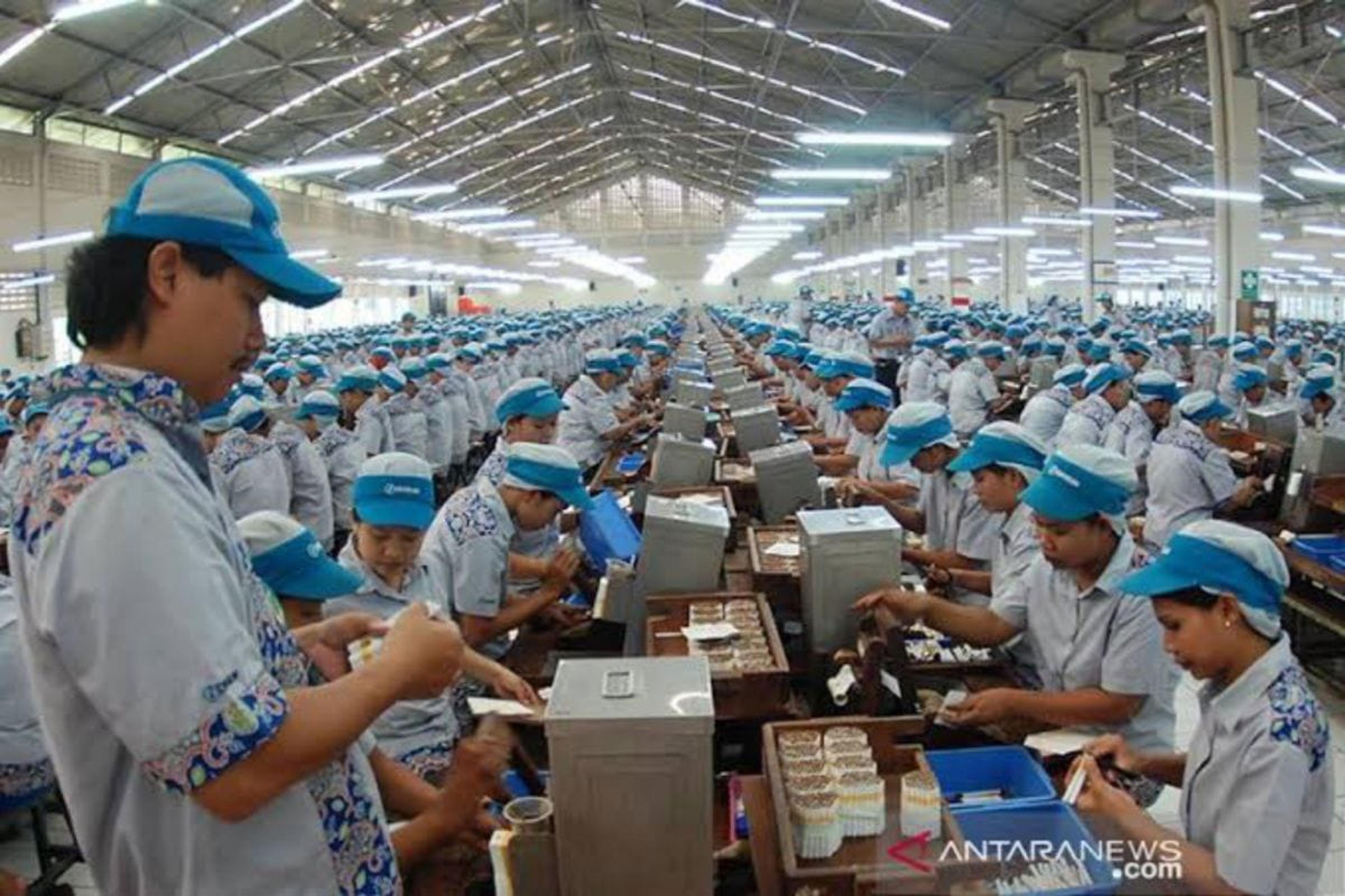 Disnakertrans Sulut Edukasi Penyelesaian Hubungan Industrial BUMN dan BUMD
