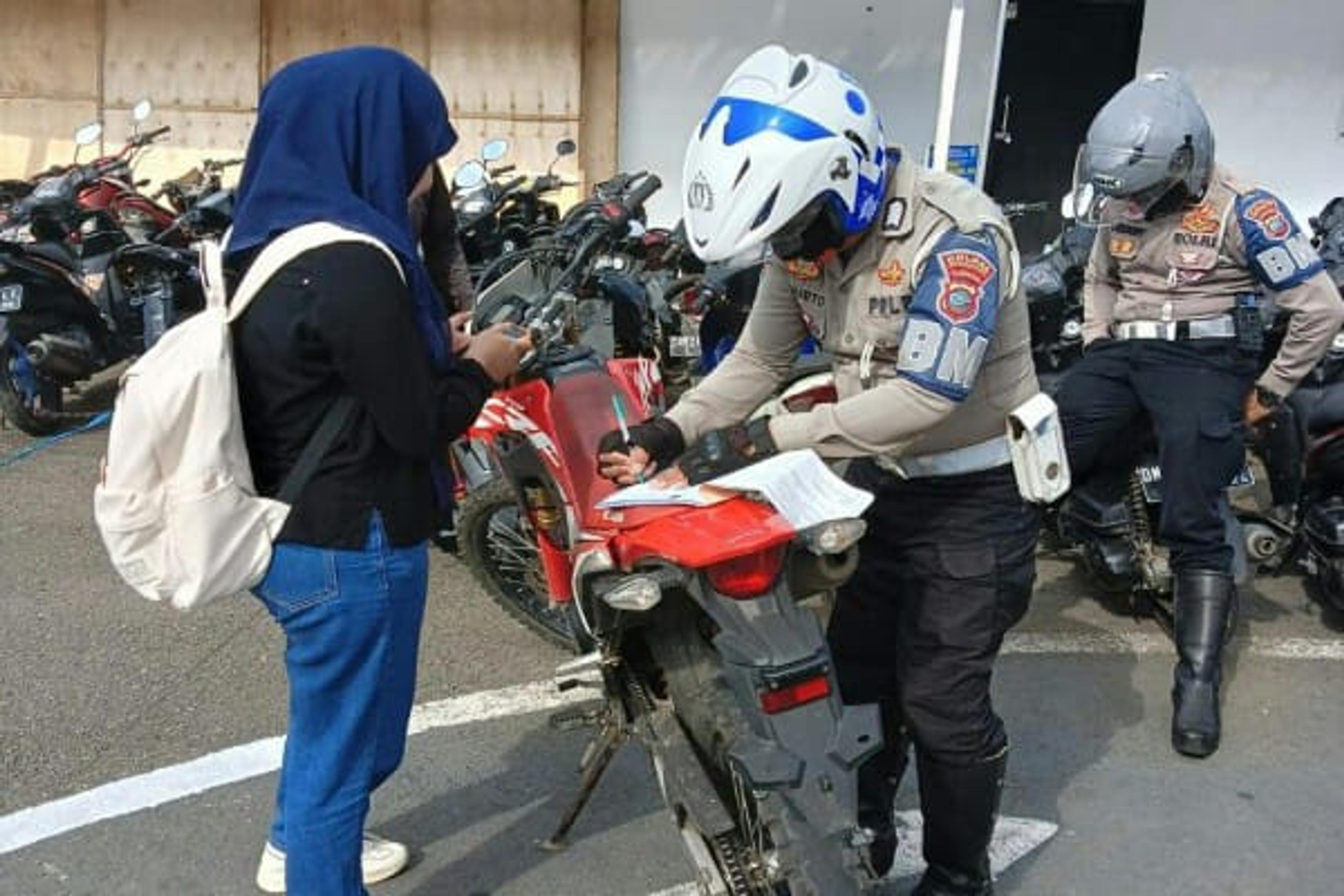 Polres Kotamobagu Tindak Pelanggaran Knalpot Tak Sesuai Klasifikasi