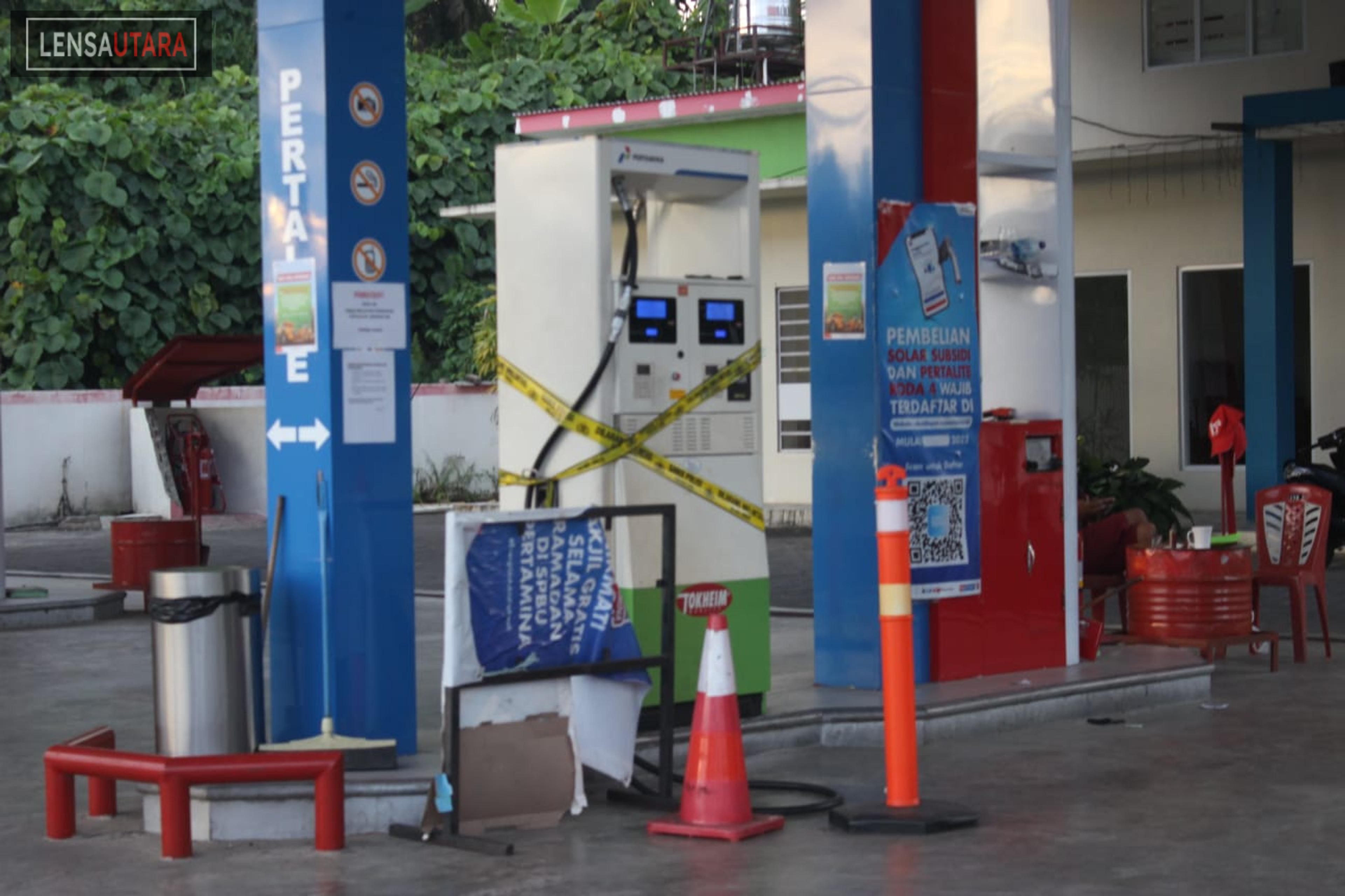 Aktifitas Pom Bensin Ring Road Masih Tersegel
