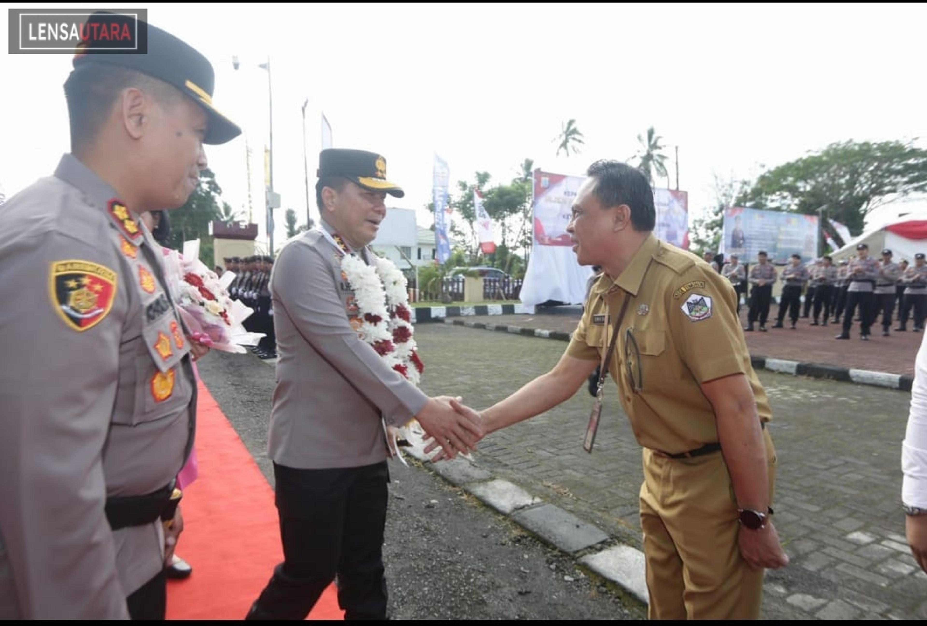 Sekda Roring Sambut Kunjungan Kapolda Sulut di Polres Tomohon
