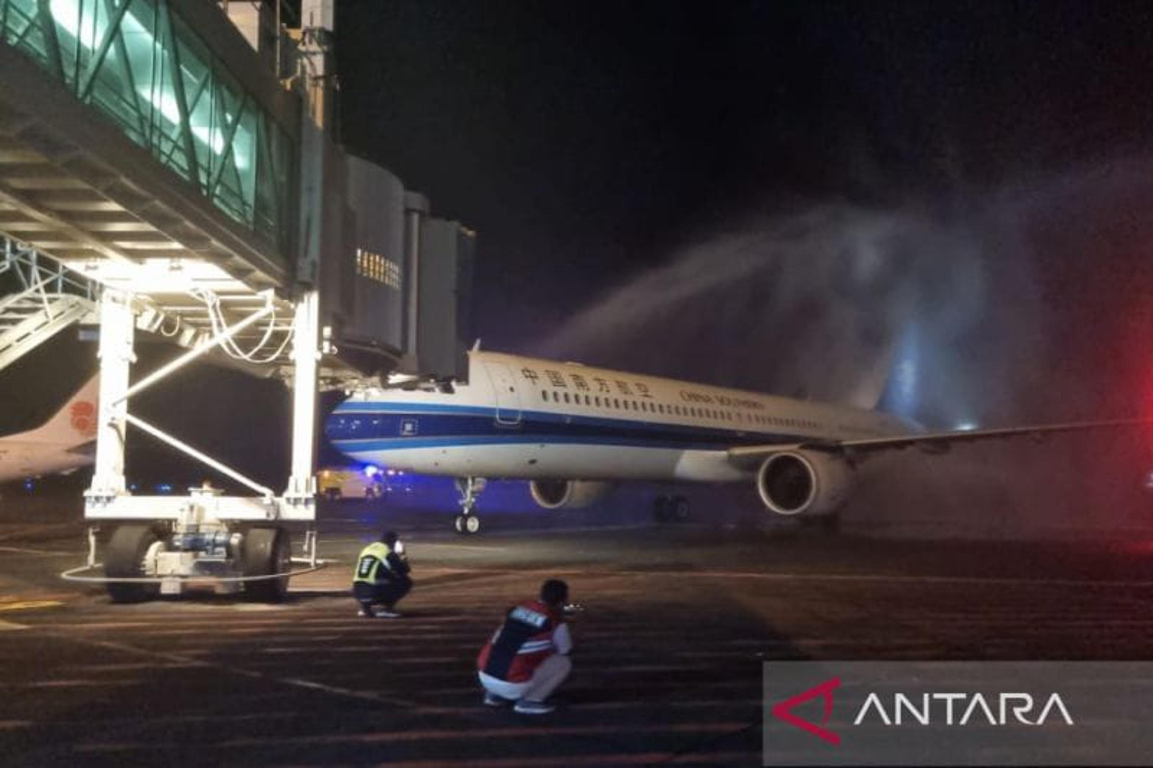 Maskapai China Sounthern Mendarat Perdana, Tingkatan Sektor Pariwisata di Sulut